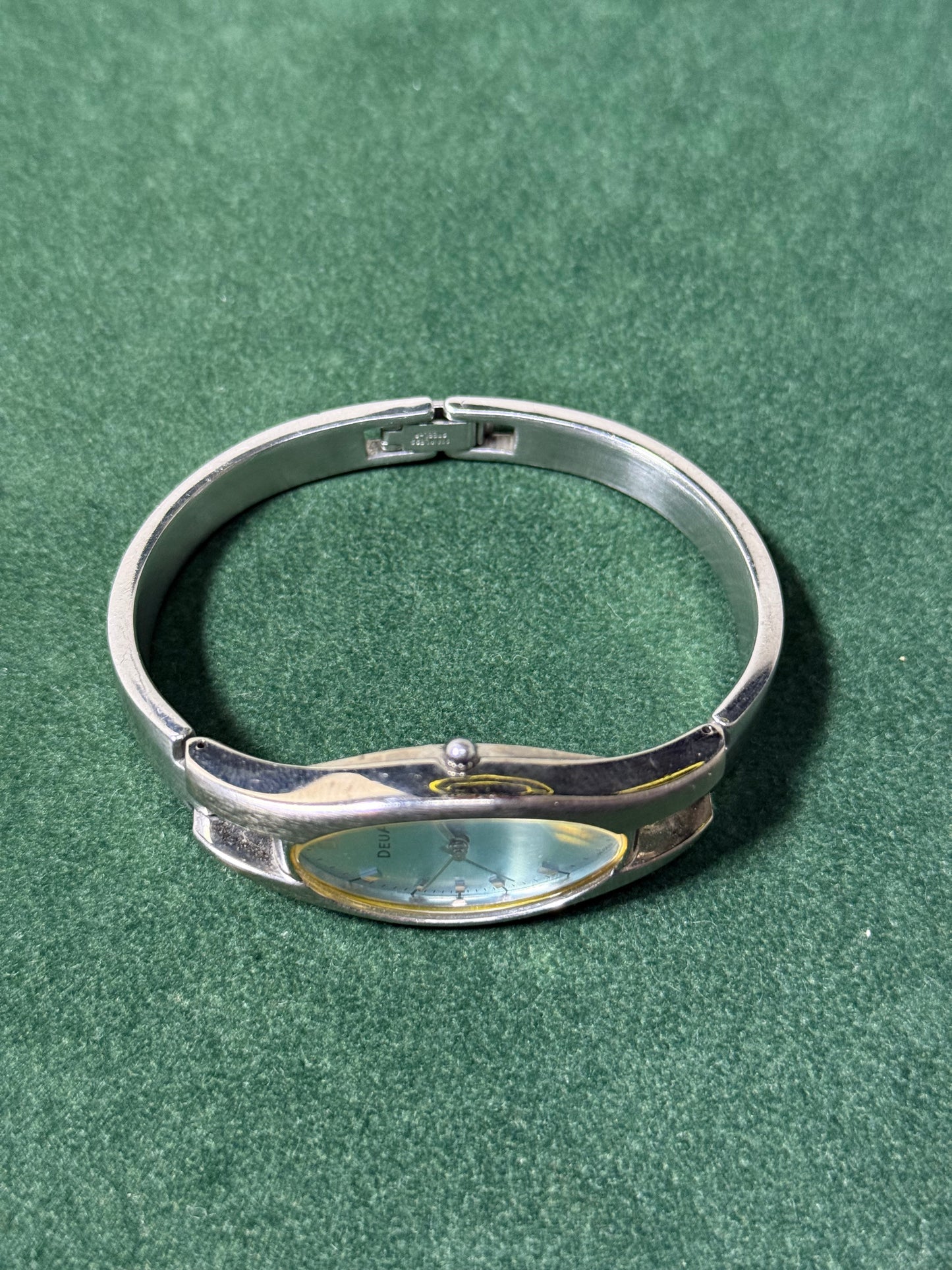 Vintage ALBA Ladies Bangle Watch – Y151-5D70 Japan Oval Case