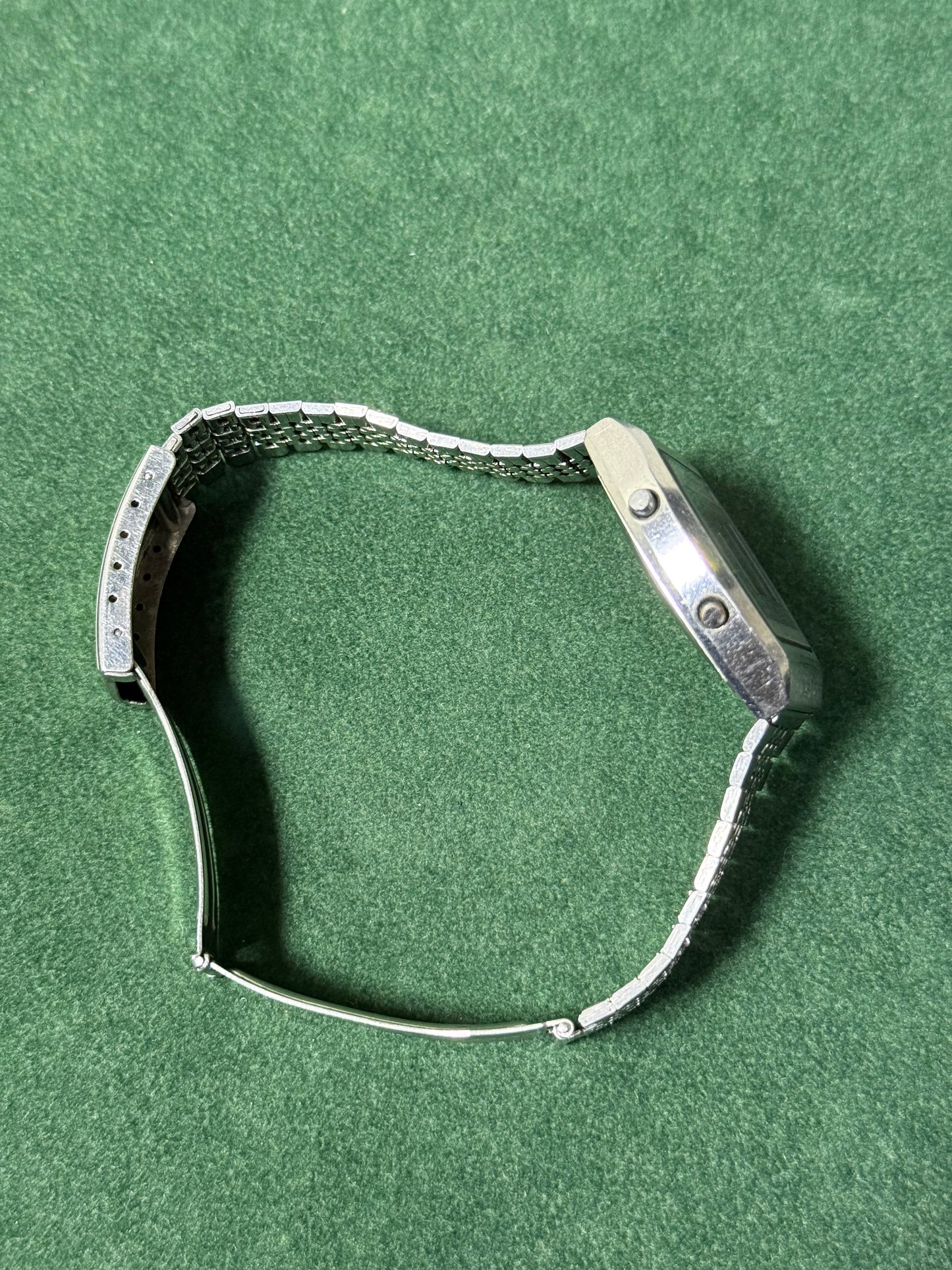 Vintage 1980s ALBA Digital Watch – Y770-5080 Japan