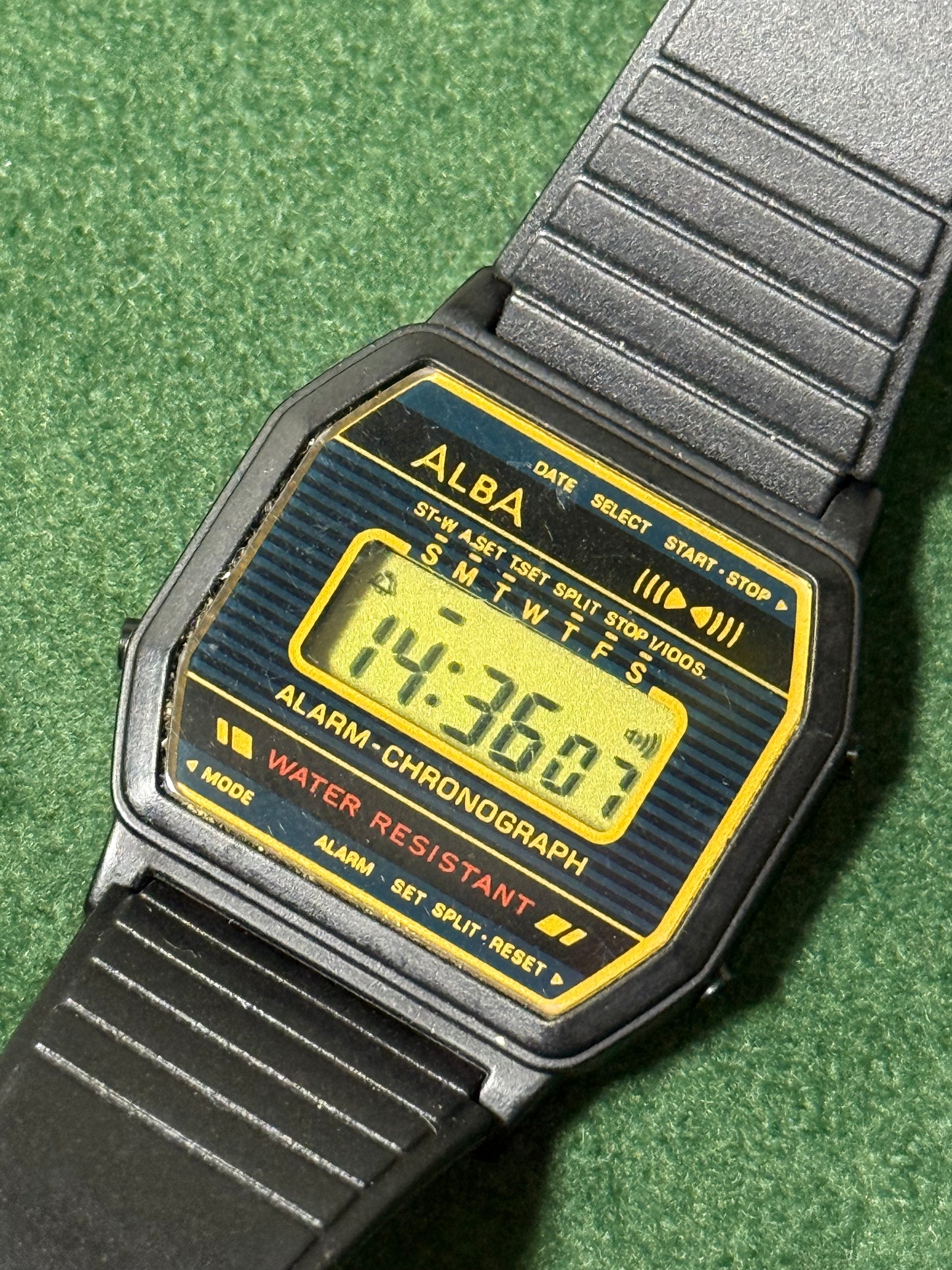 Vintage ALBA Digital Watch – Y799-4A78 – Alarm Chronograph Retro