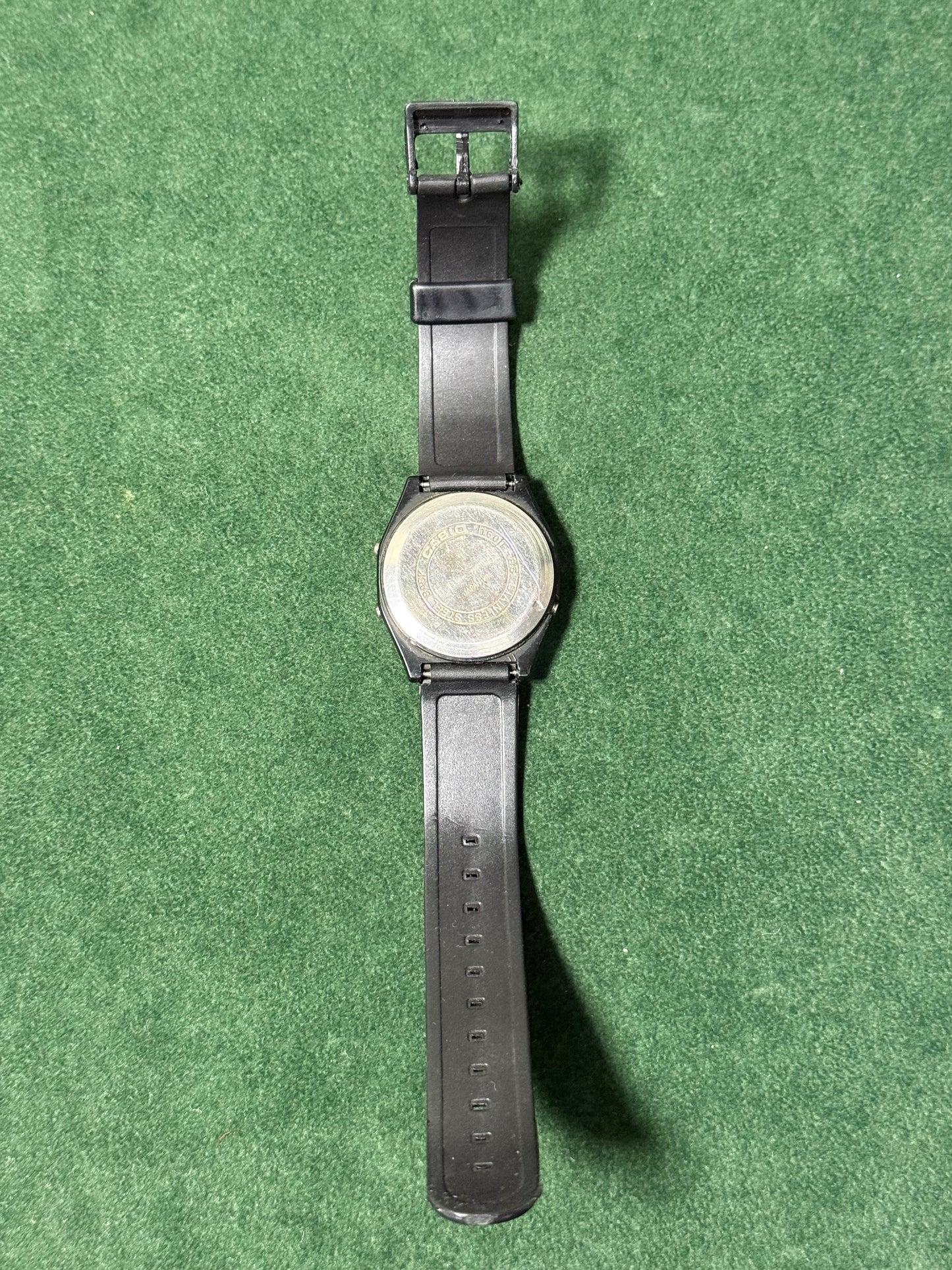 Vintage 1980s Casio F-85 Digital Watch