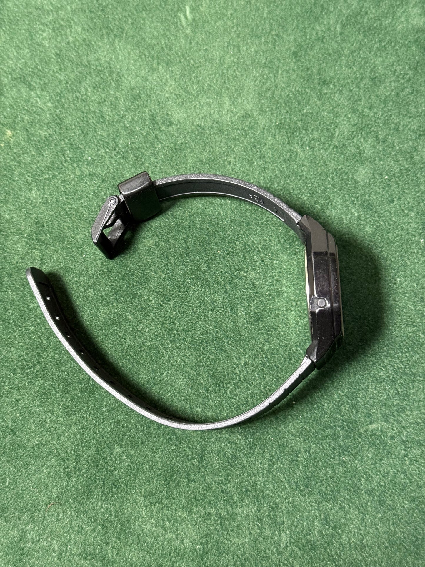 Vintage Casio F-500 Digital Watch 1980s Japan