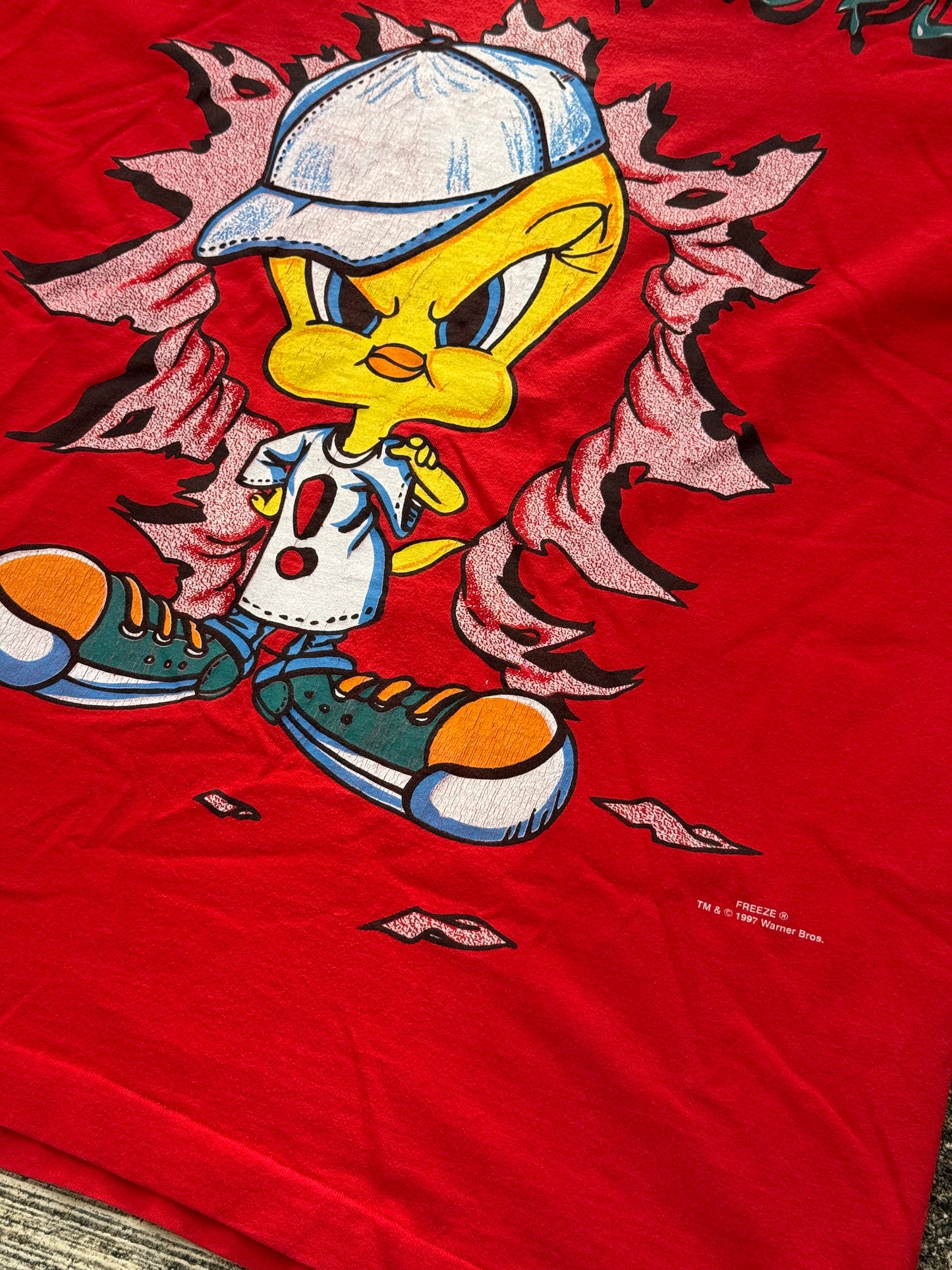 Vintage 1997 Tweety “What’s Your Problem?!” Looney Tunes T-Shirt