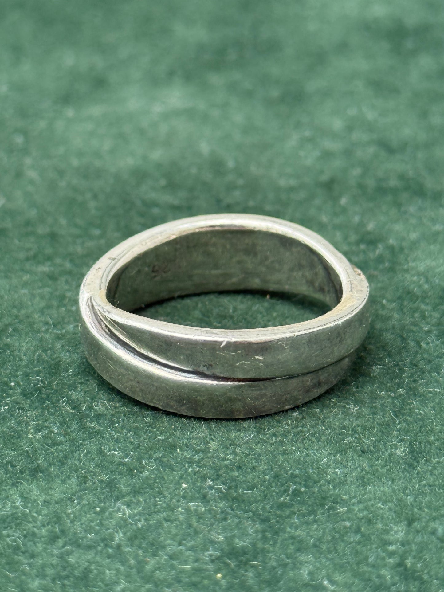 Vintage Sterling Silver Crossover Band Ring