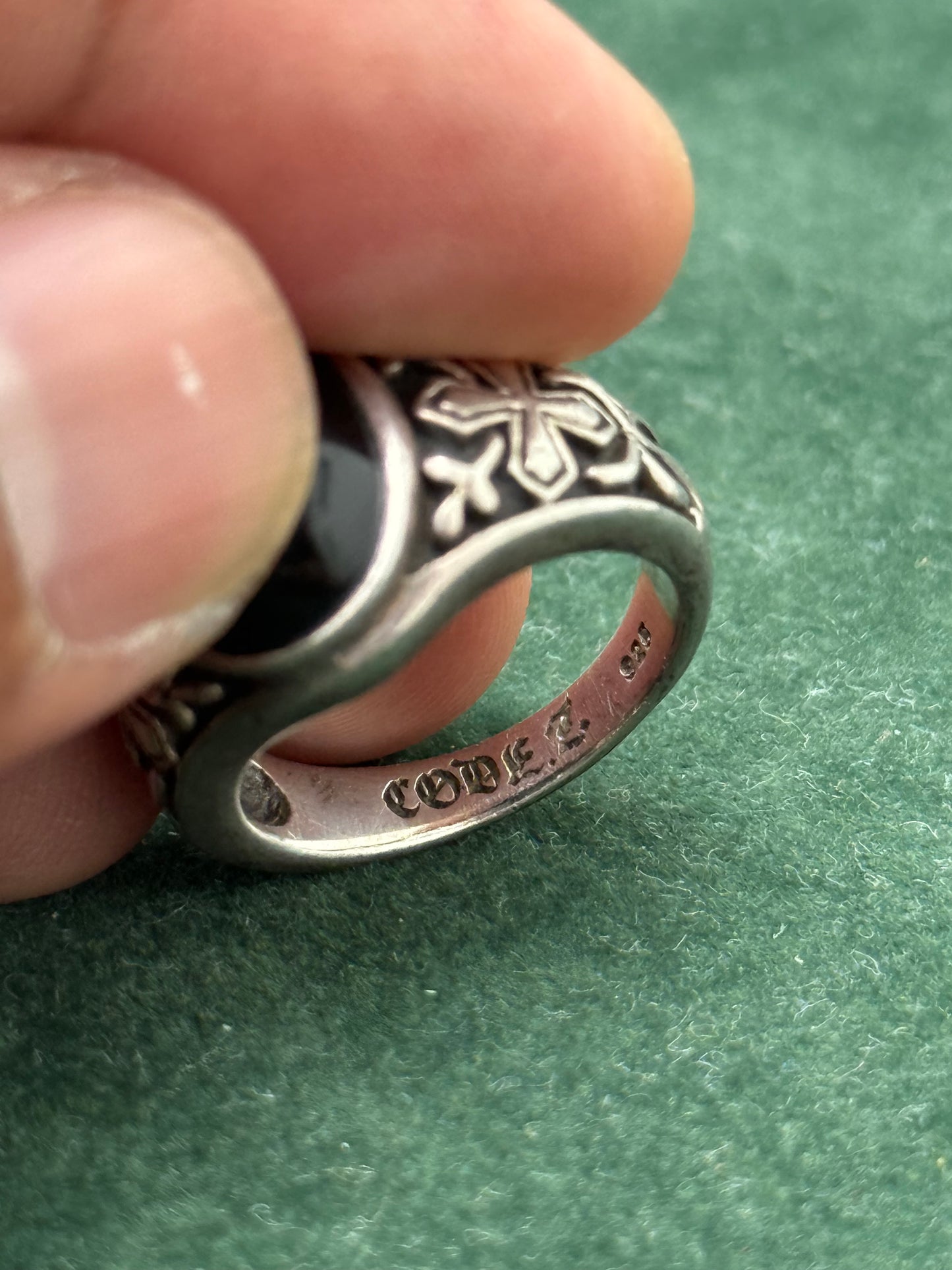 Vintage 1990s Code Z Gothic Cross Ring with Black Onyx – Japanese Silver Jewelry