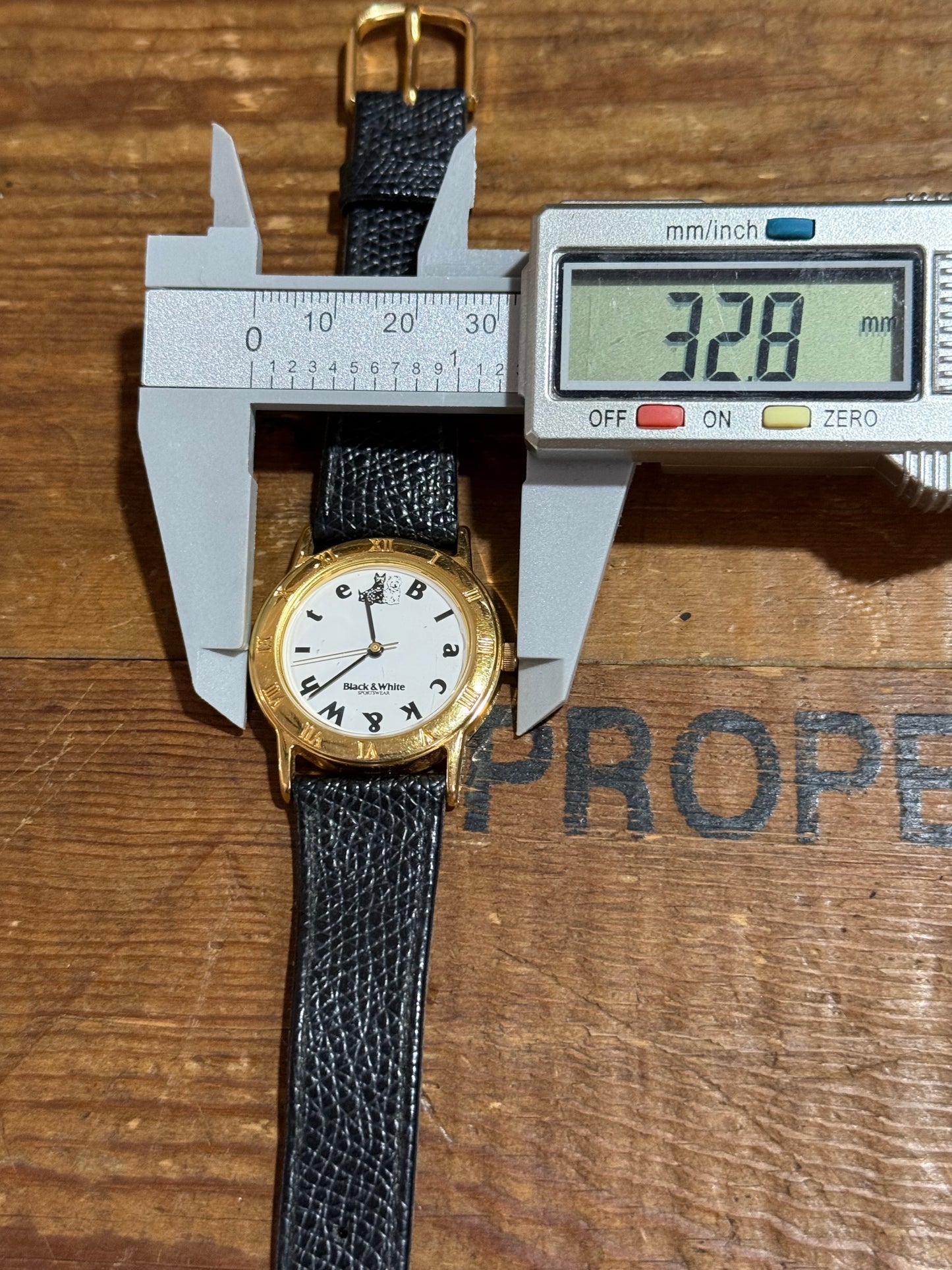 Vintage Citizen Japan Black & White Dog Graphic