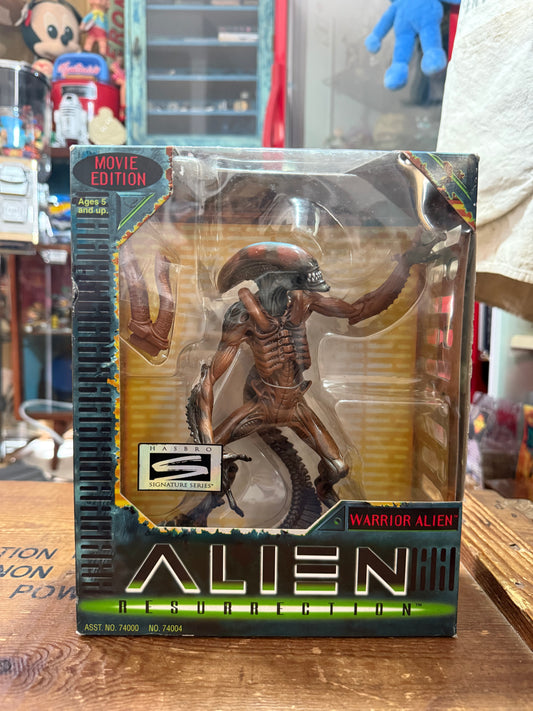 Alien Resurrection Warrior Alien Figure Hasbro Signature Series Kenner 1997 Movie Edition