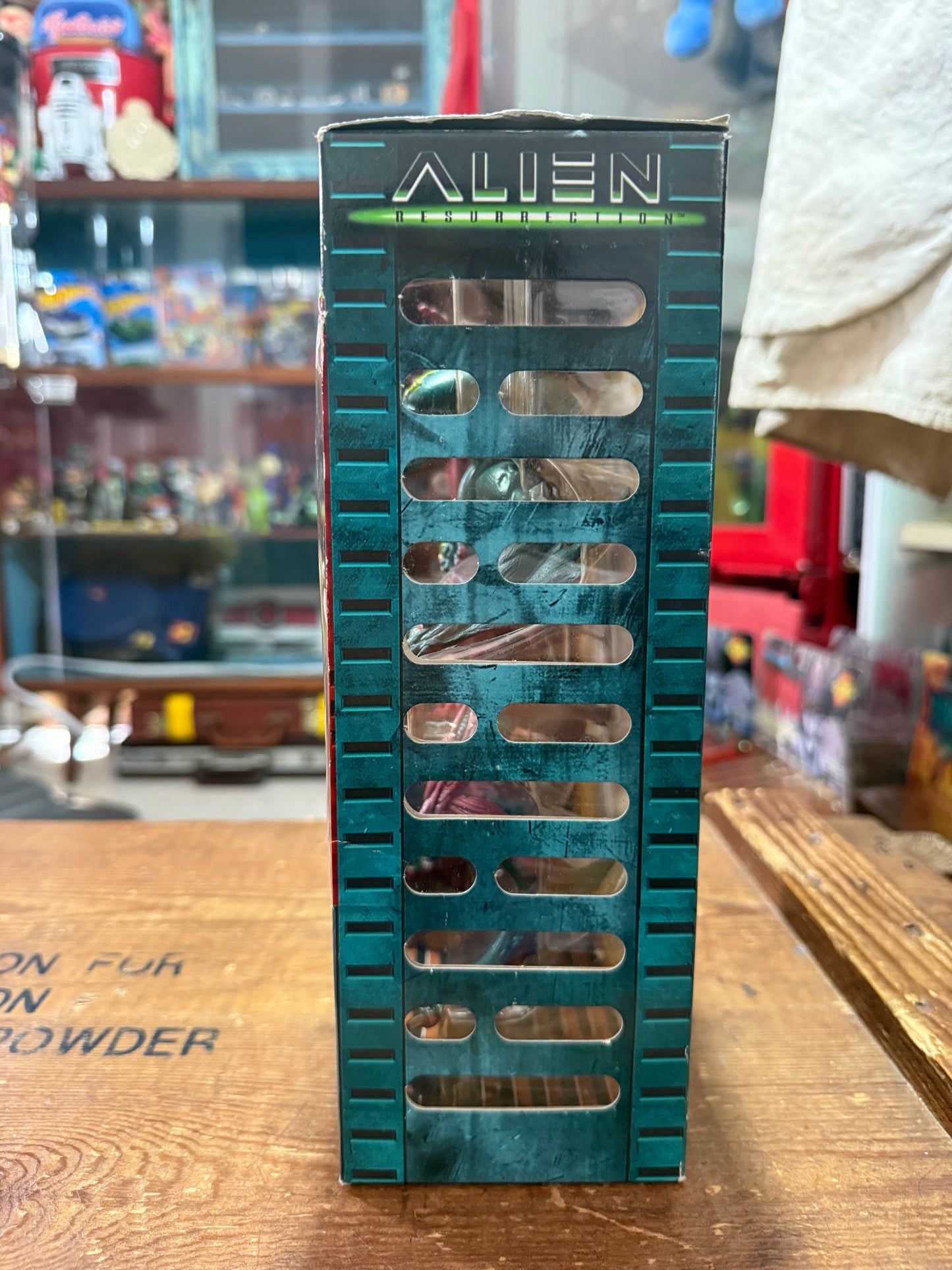 Alien Resurrection Battle Scarred Alien Figure Hasbro Signature Series Kenner 1997 Movie Edition