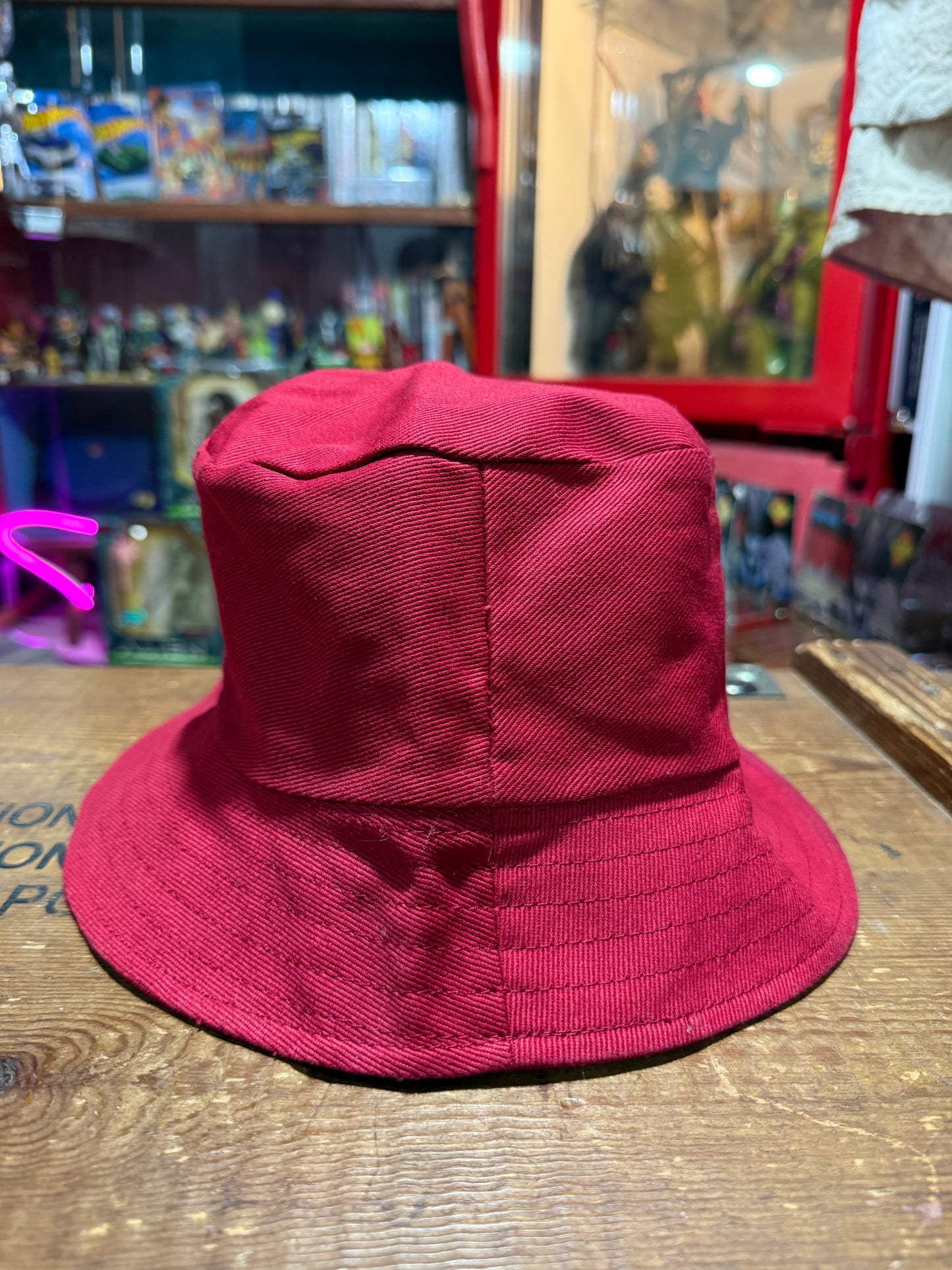 Vintage Cartoonist Gayour Bersama Selamanya Bucket Hat