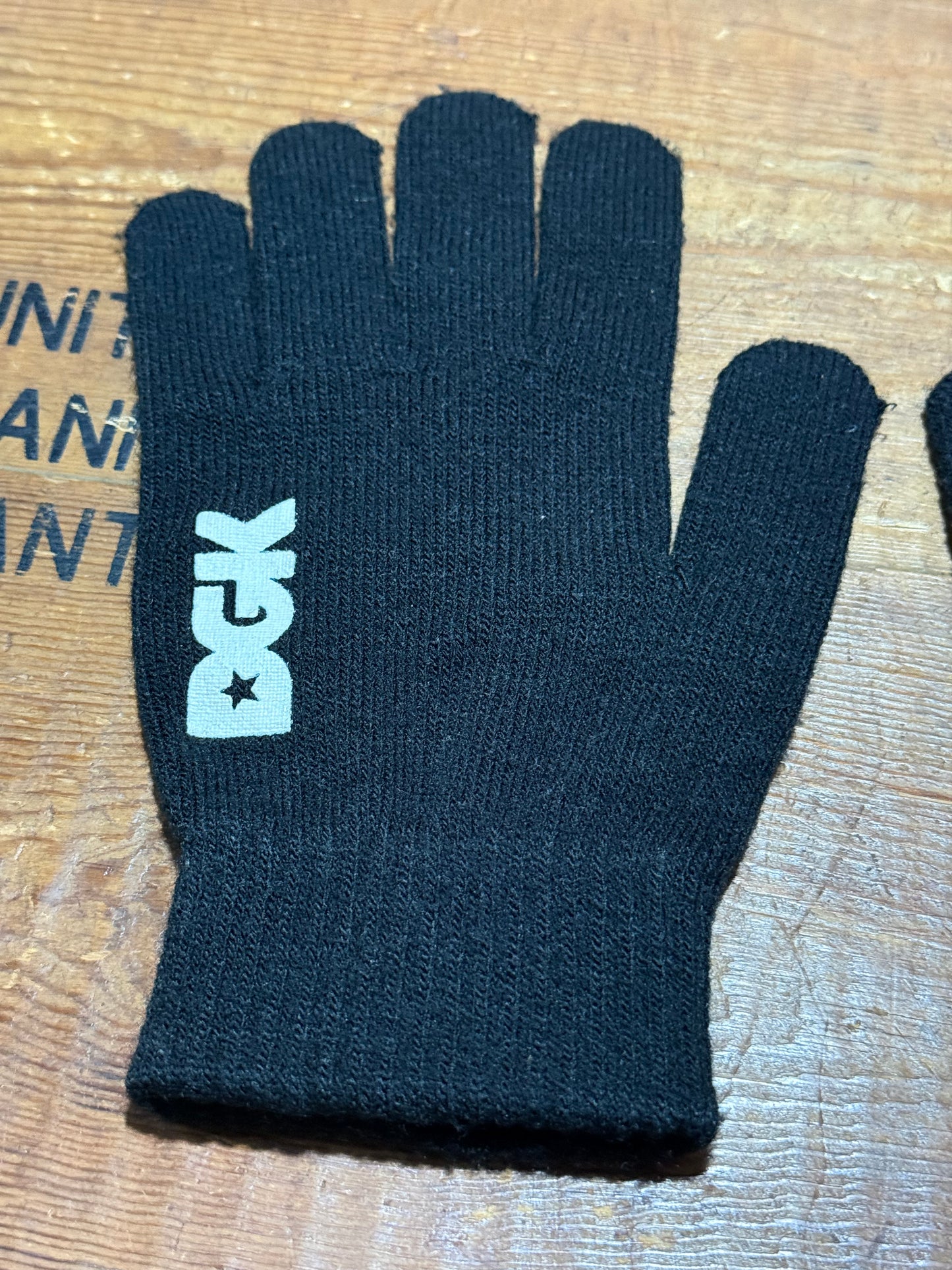DGK Hand Glove