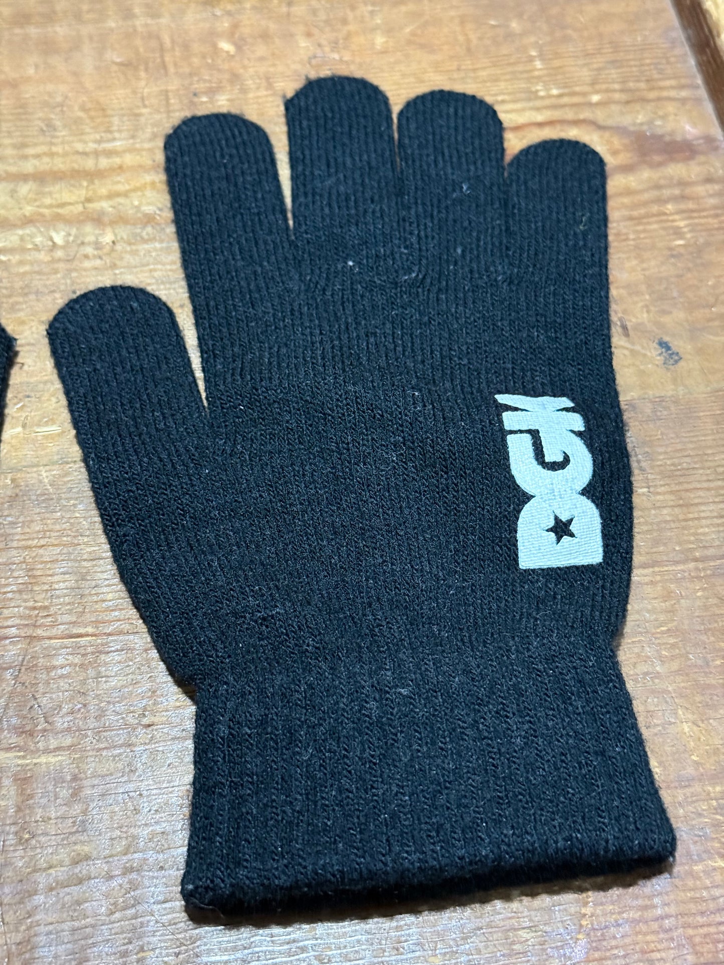 DGK Hand Glove