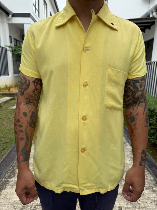 Vintage 1950s Arrow Rayon Loop Collar Rockabilly Sport Shirt – Yellow Short Sleeve Hand-Painted Back Artwork Made in USA