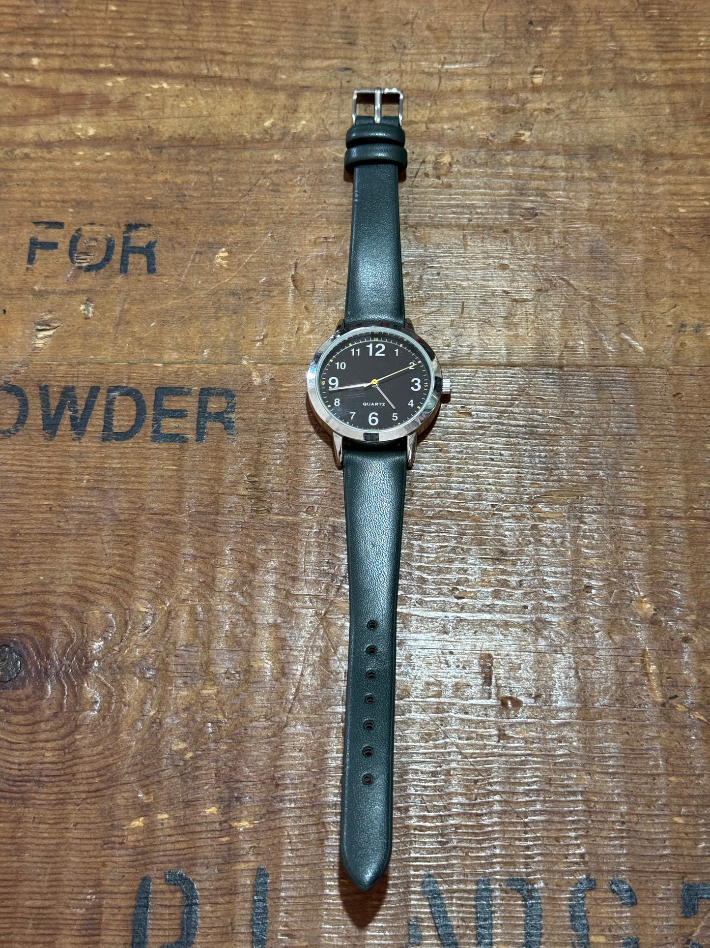 Japan Movement Quartz Watch Black Dial Green Leather Strap Minimalist Field Style