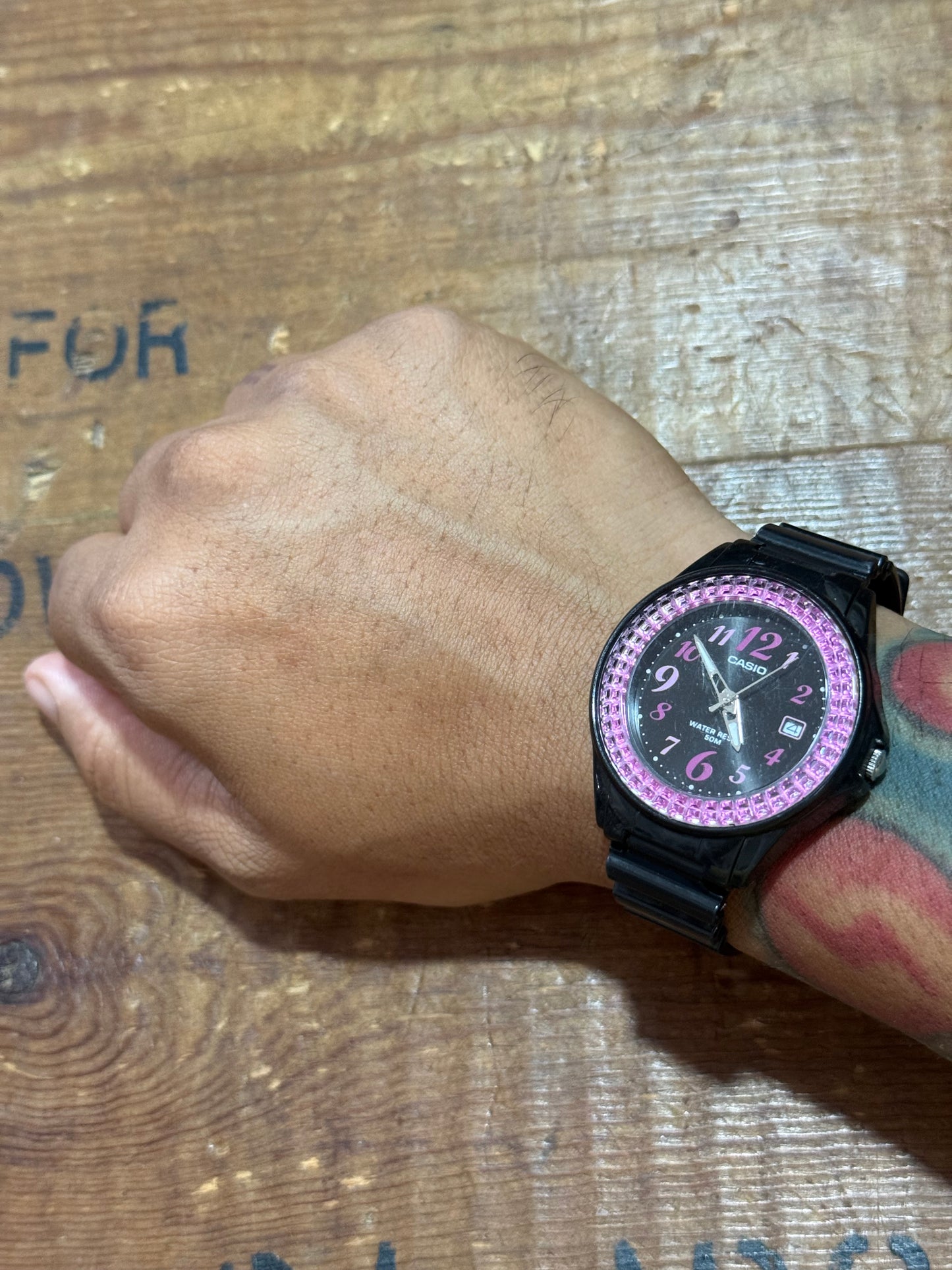 Casio LX-500H Quartz Watch Pink Crystal Bezel Black Dial Y2K