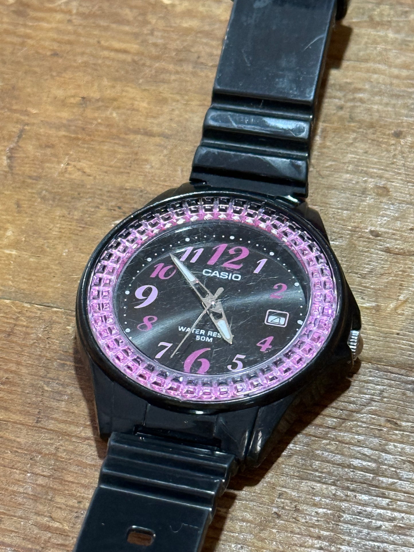 Casio LX-500H Quartz Watch Pink Crystal Bezel Black Dial Y2K