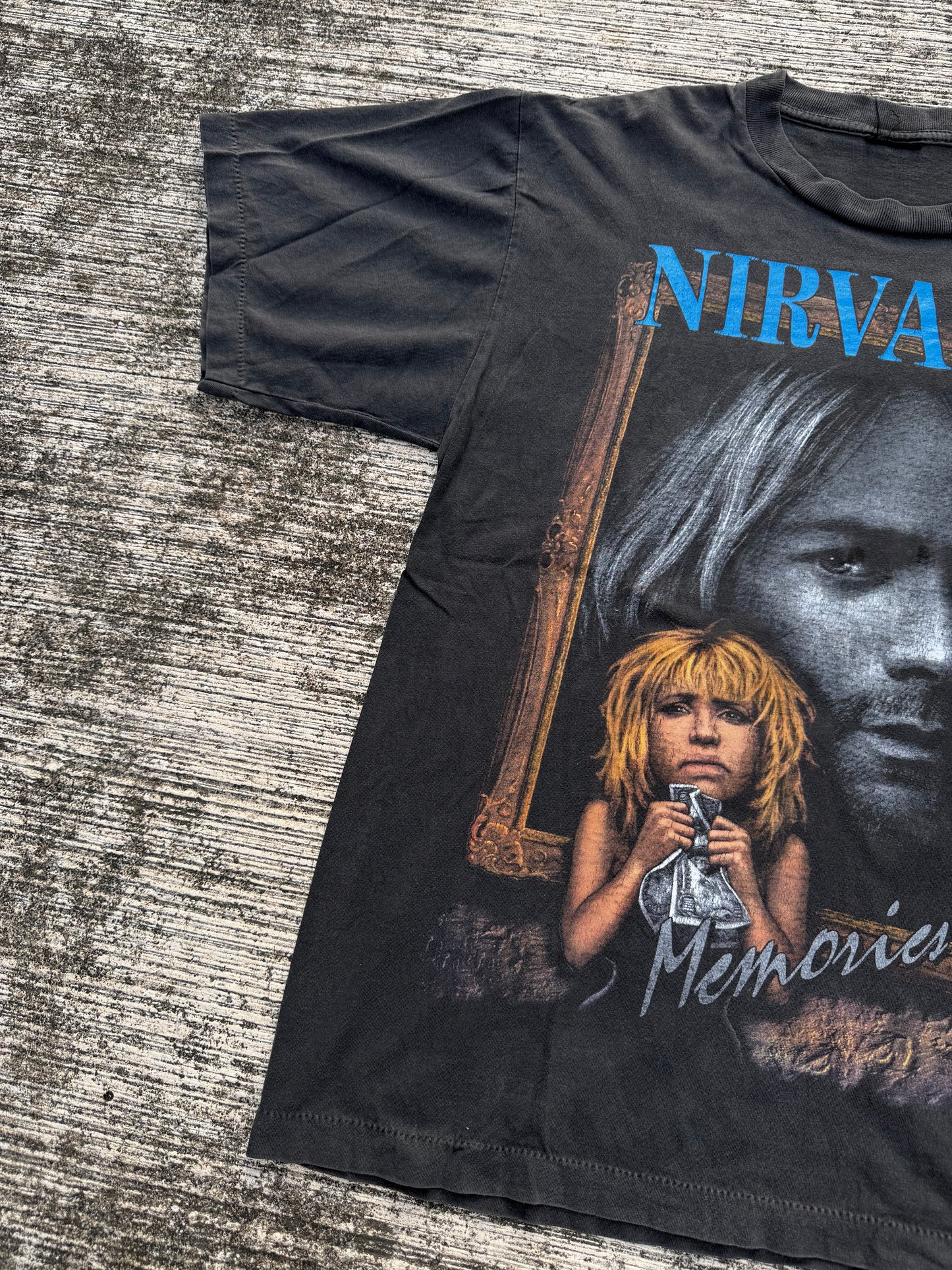 Vintage 90s Kurt Cobain Memorial Tshirt Nirvana