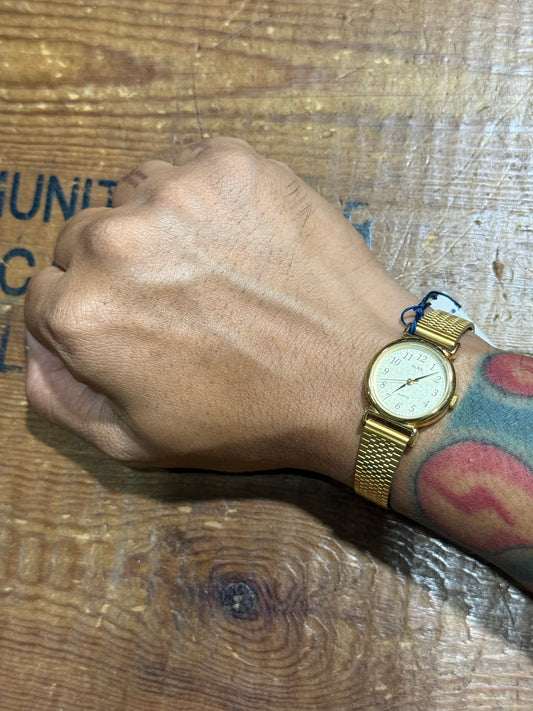 Alba Gold Tone Woman Watch Junk Not Working For Parts