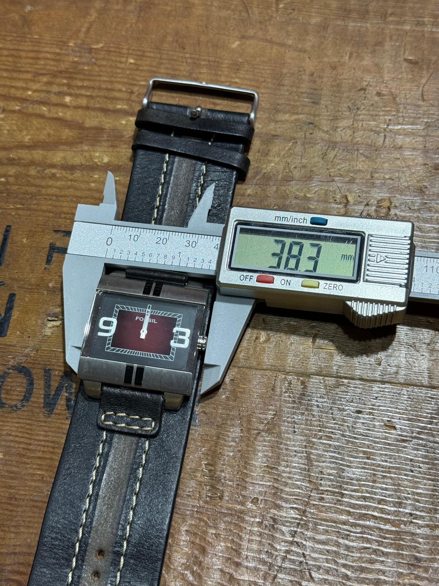 Fossil Leather Band Watch Junk Not Woking For Parts