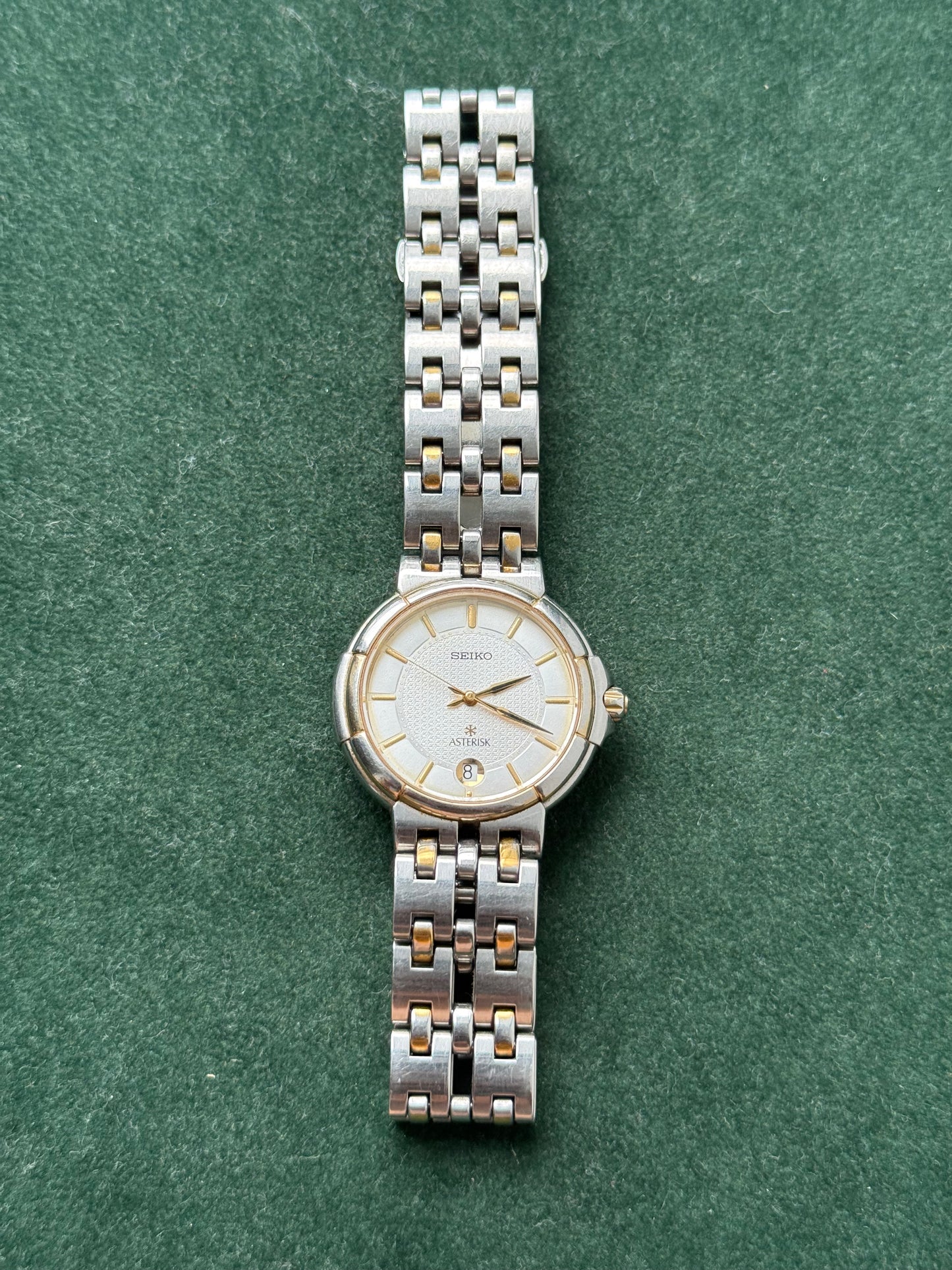 Vintage Seiko Asterisk 5E32-6A50 Two-Tone Quartz Watch