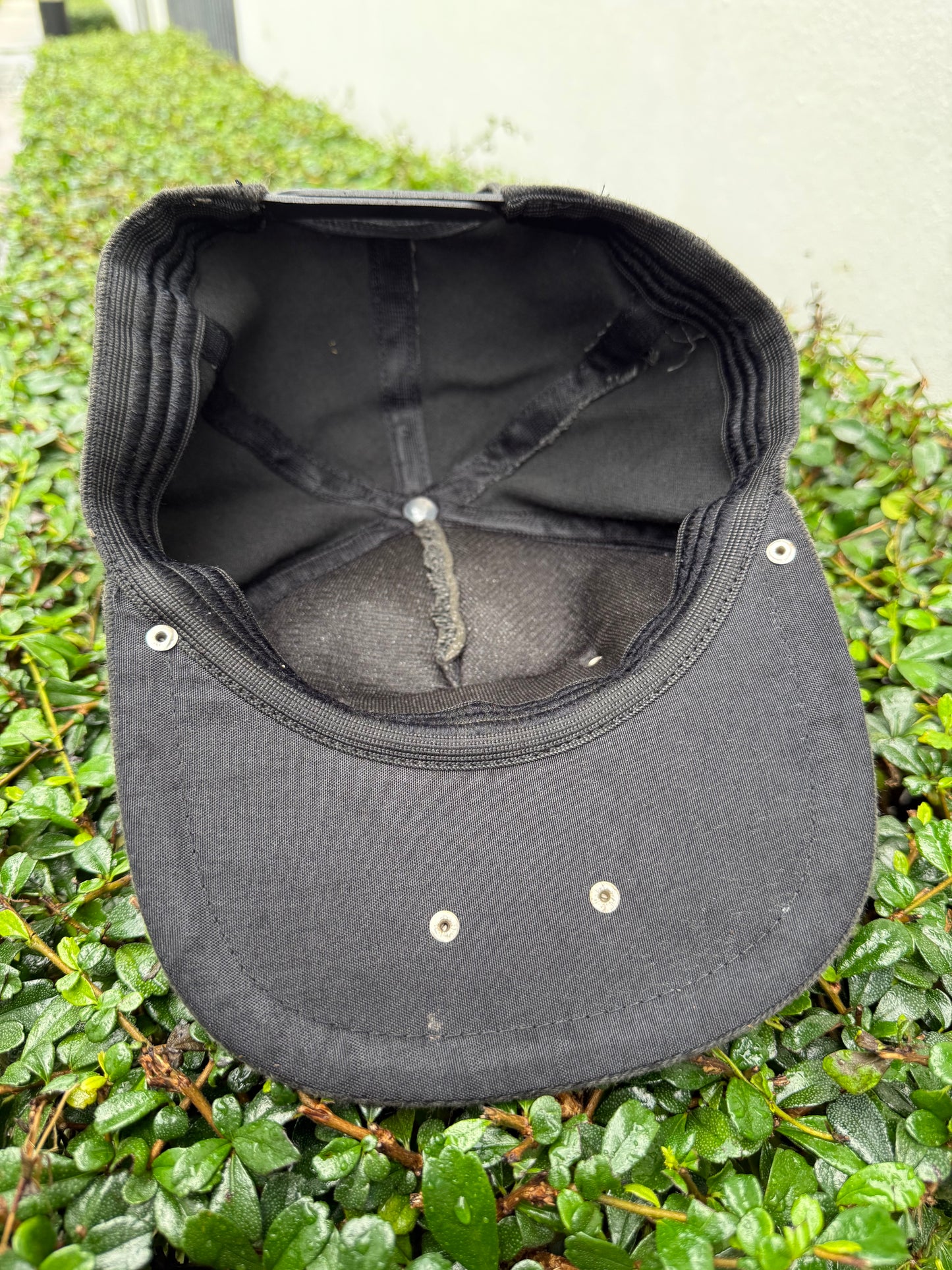 Vintage Metallica “Creeping Death” Snapback Cap with Metal Plate & Star Studded Brim