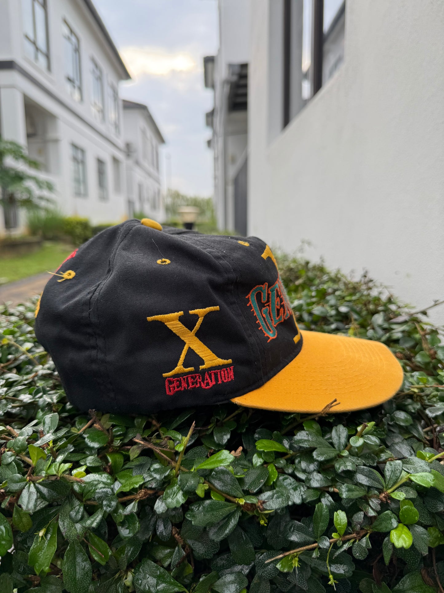 Vintage Generation X Snapback Cap Black Yellow Two-Tone 90s Style