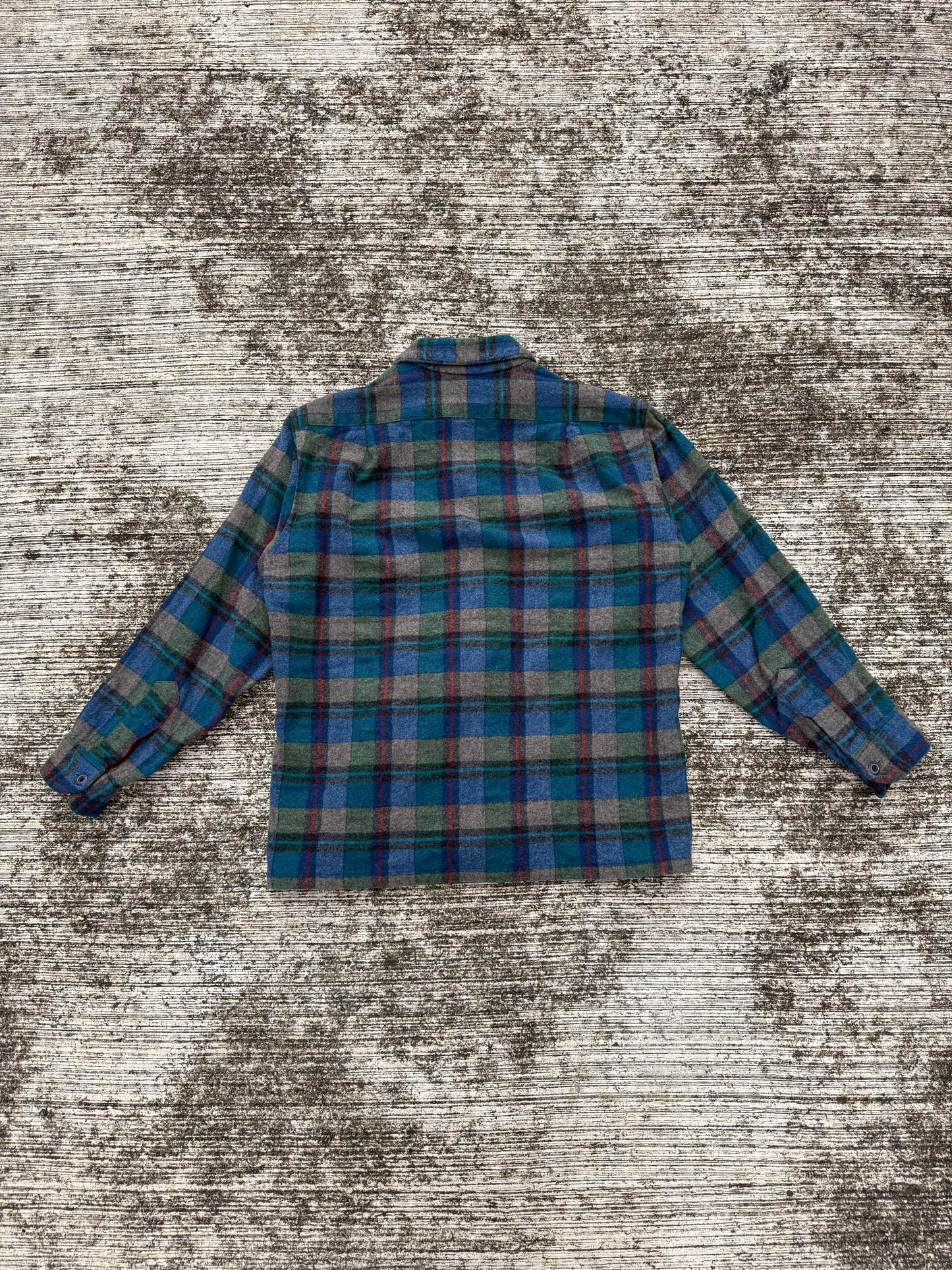 Vintage 1950s-60s Pendleton Wool Shirt Blue Green Plaid Loop Collar USA Made