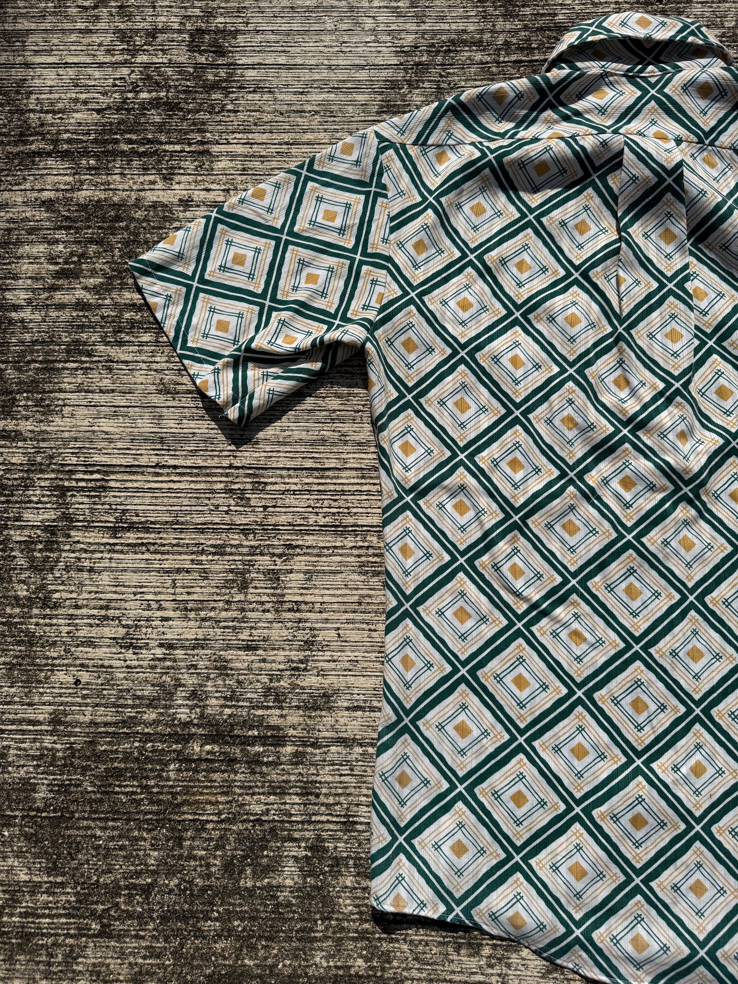 Vintage Towncraft JCPenney Tapered Short Sleeve Shirt 1960s/70s Geometric Print