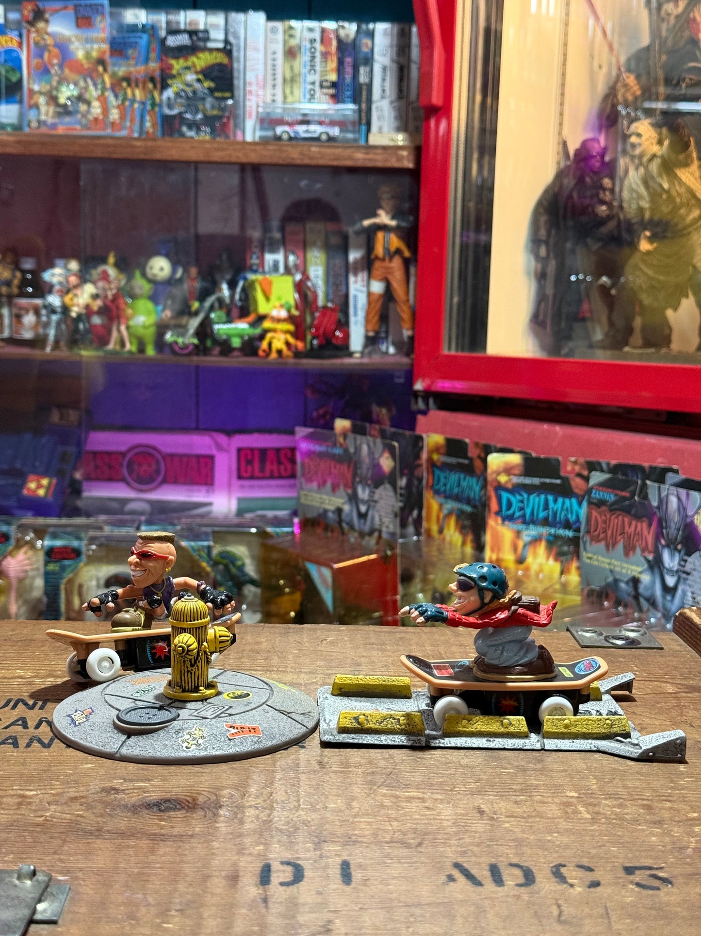 Vintage Playmates Skateboard Action Figure Set 1999 Street Diorama Toy Display