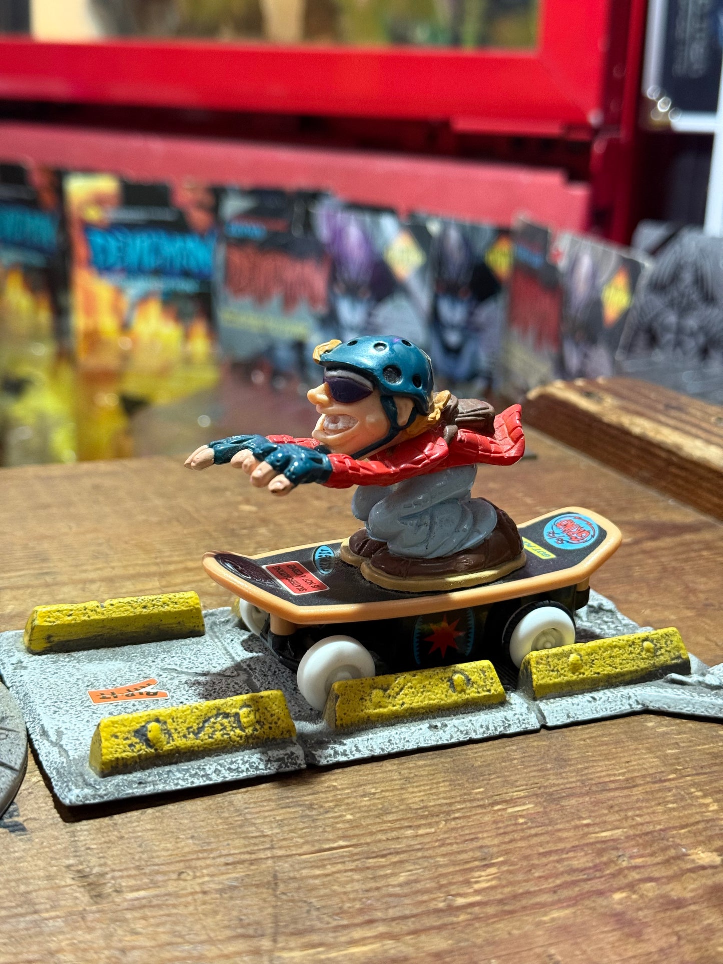 Vintage Playmates Skateboard Action Figure Set 1999 Street Diorama Toy Display