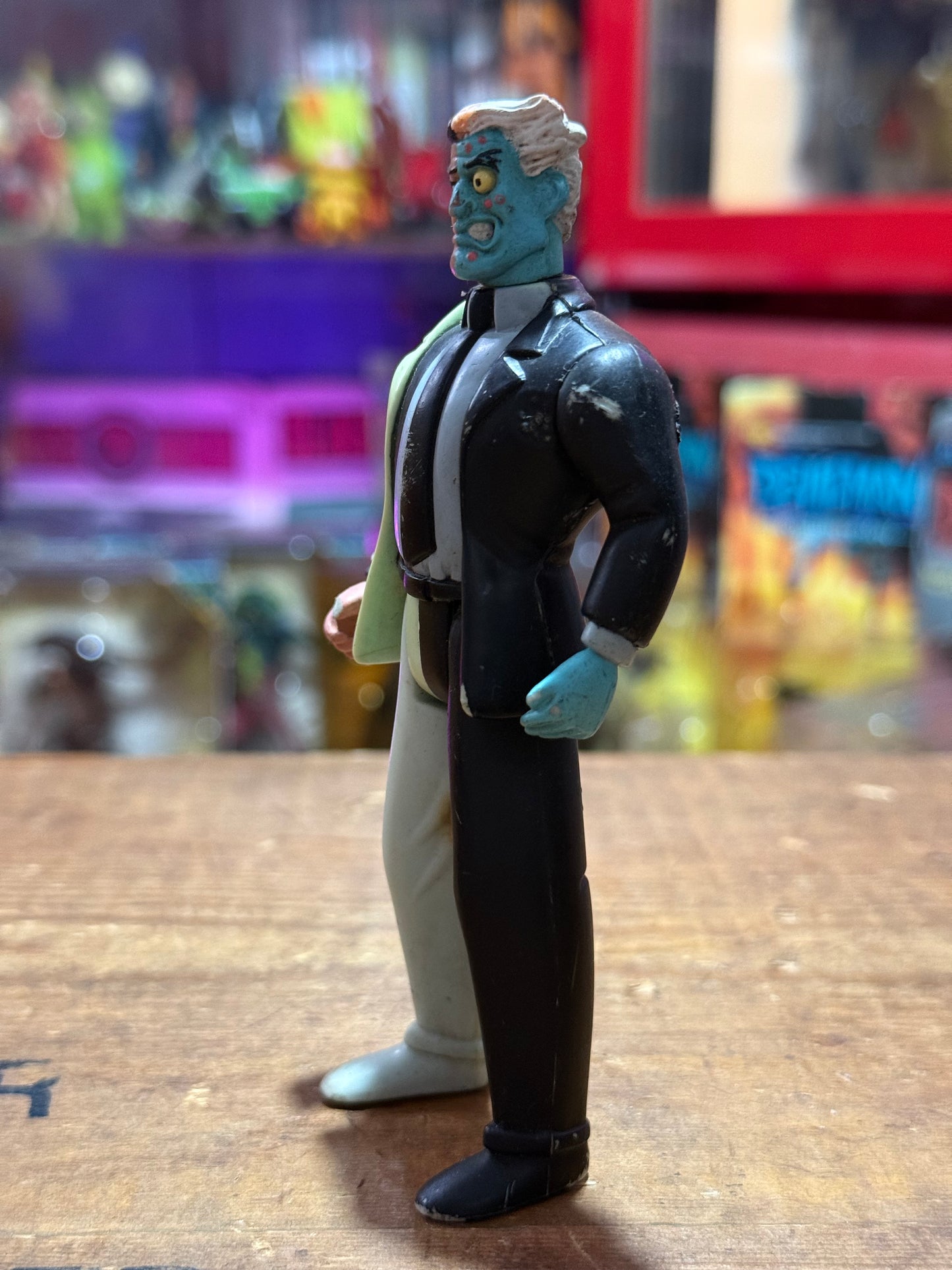 Vintage DC Comics Two-Face Action Figure Kenner 1993 Batman Villain