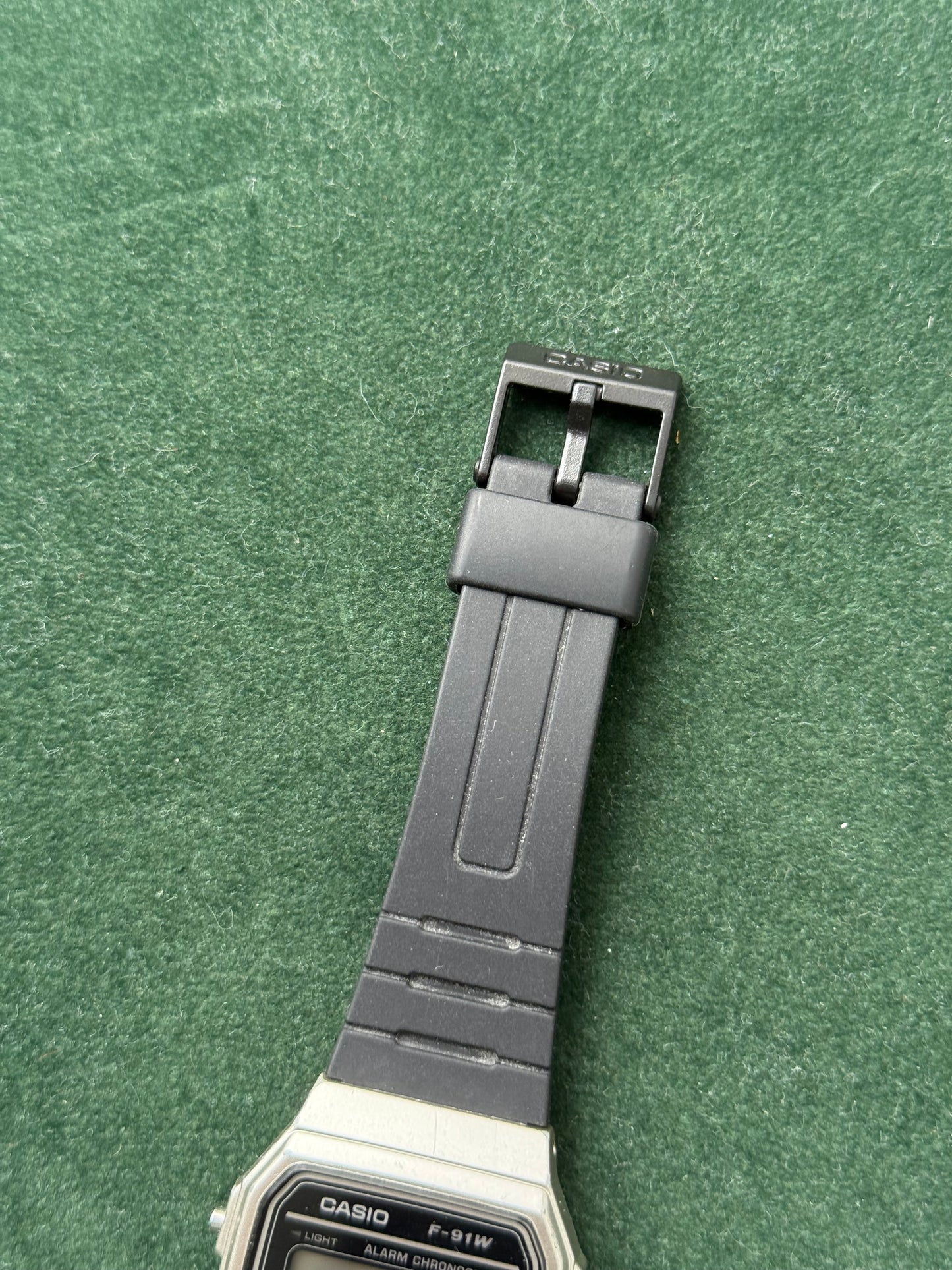 Casio F-91W Digital Wristwatch