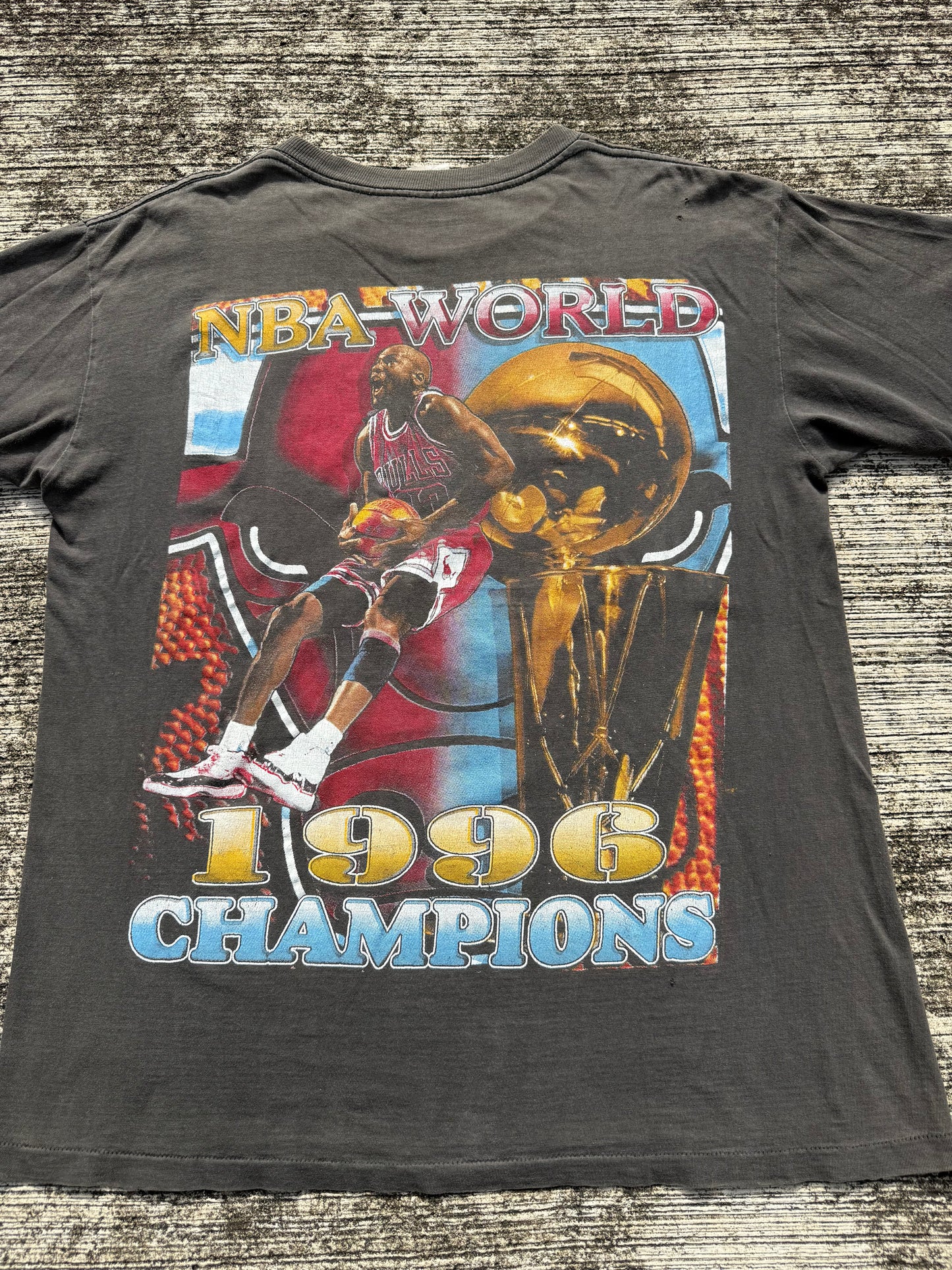 Very Rare Vintage 90s Chicago Bulls 1996 Champions Tee – Jordan Pippen Rodman