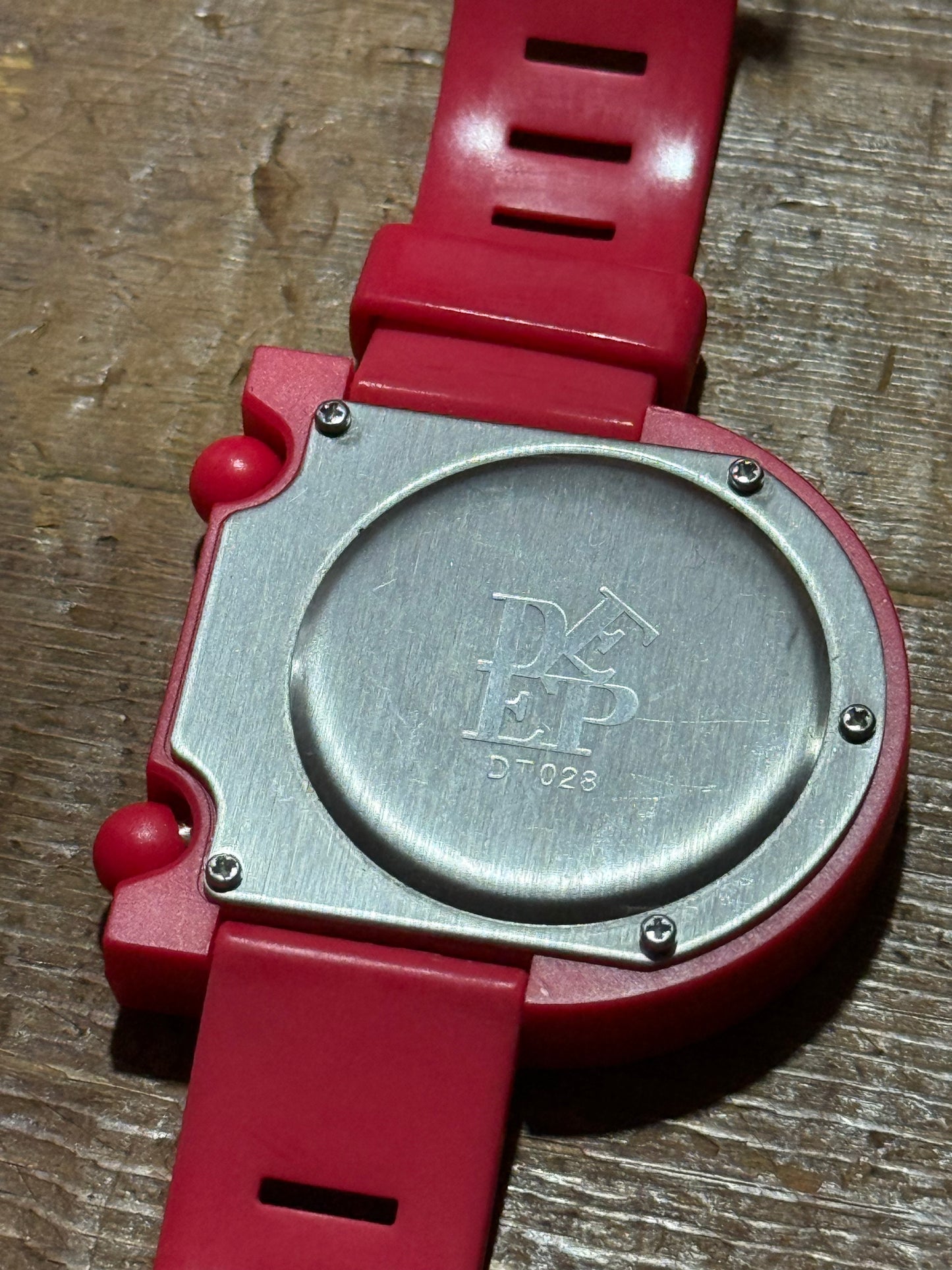 DEEP LED Digital Watch