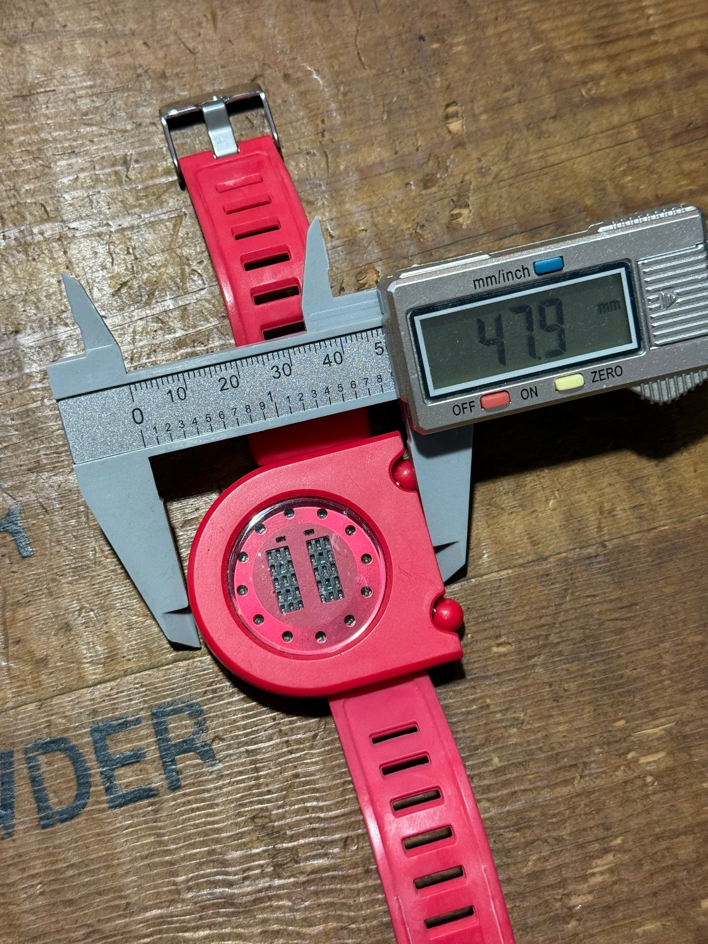 DEEP LED Digital Watch