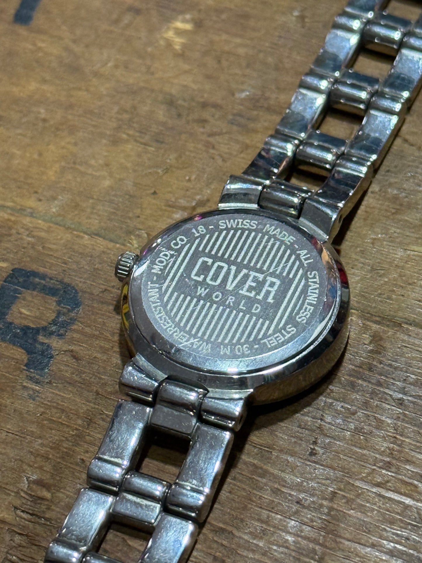Vintage Cover World Co.18 Swiss Made Womens Watch