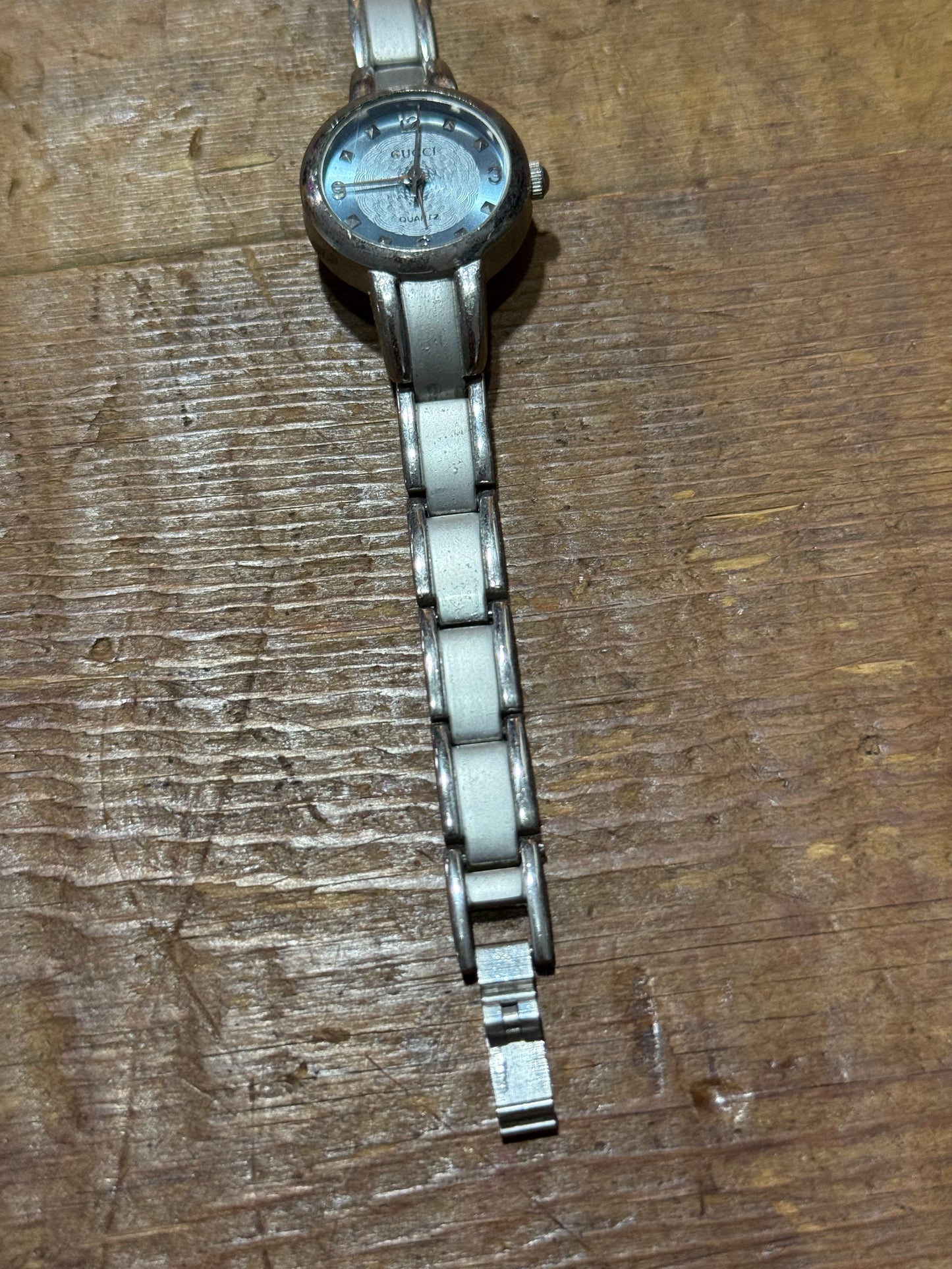 Vintage Gucci Ladies Watch Blue Dial Stainless Steel Bracelet Quartz