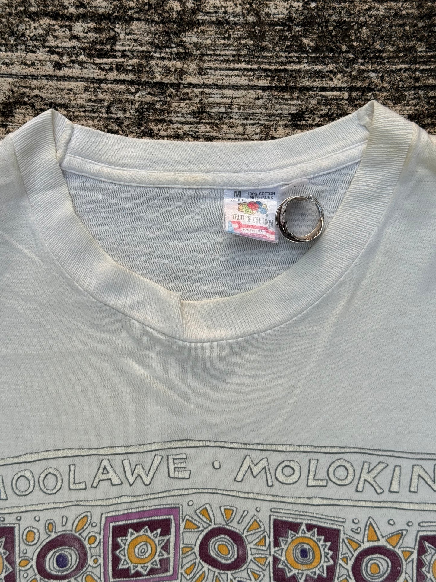 Vintage 1990s Hawaii Tribal Graphic Tee