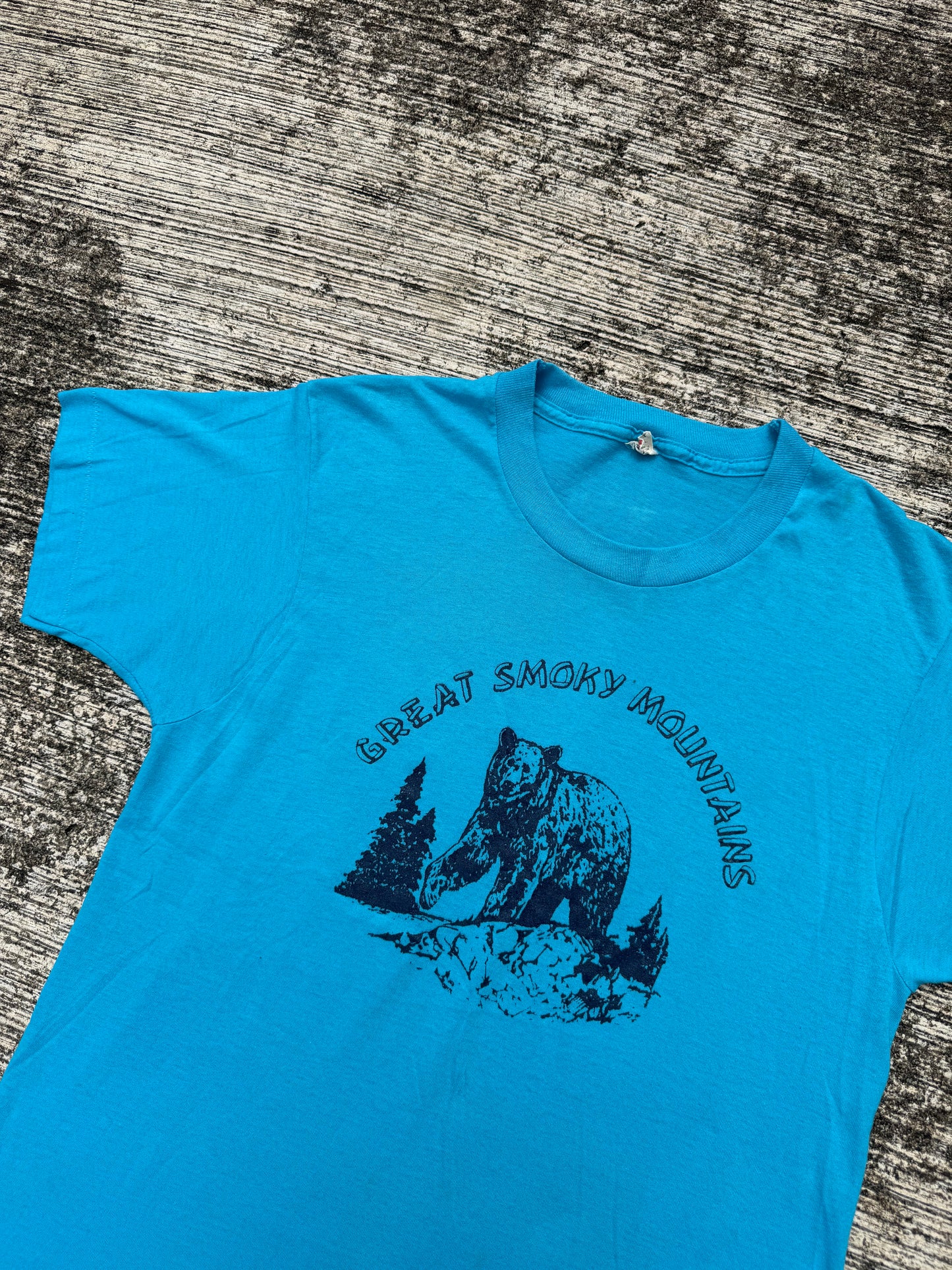 Vintage 80s Great Smoky Mountains Bear Tee
