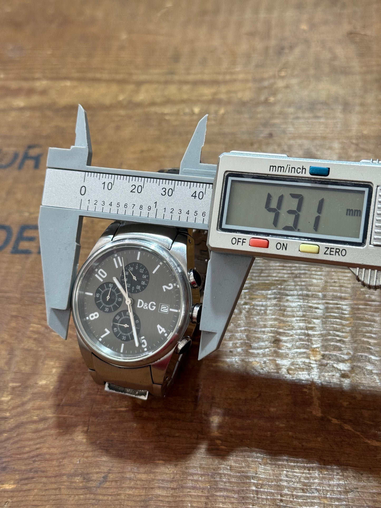 D&G Dolce Gabbana Chronograph Watch Junk Not Working For Parts