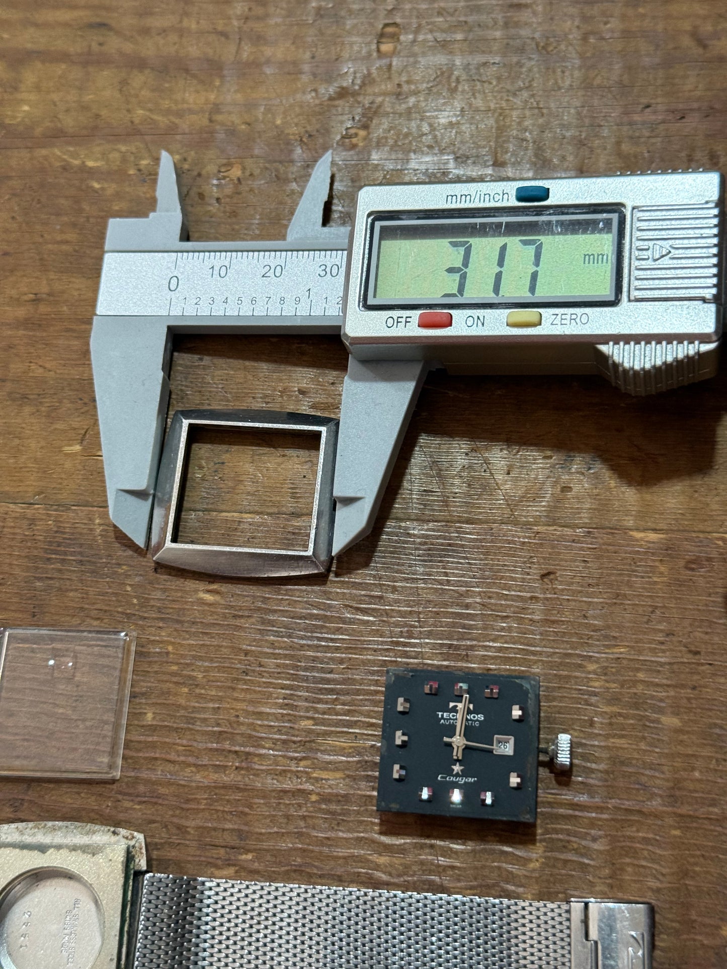 Vintage Technos Swiss Mechanical Watch Junk Not Working For Parts