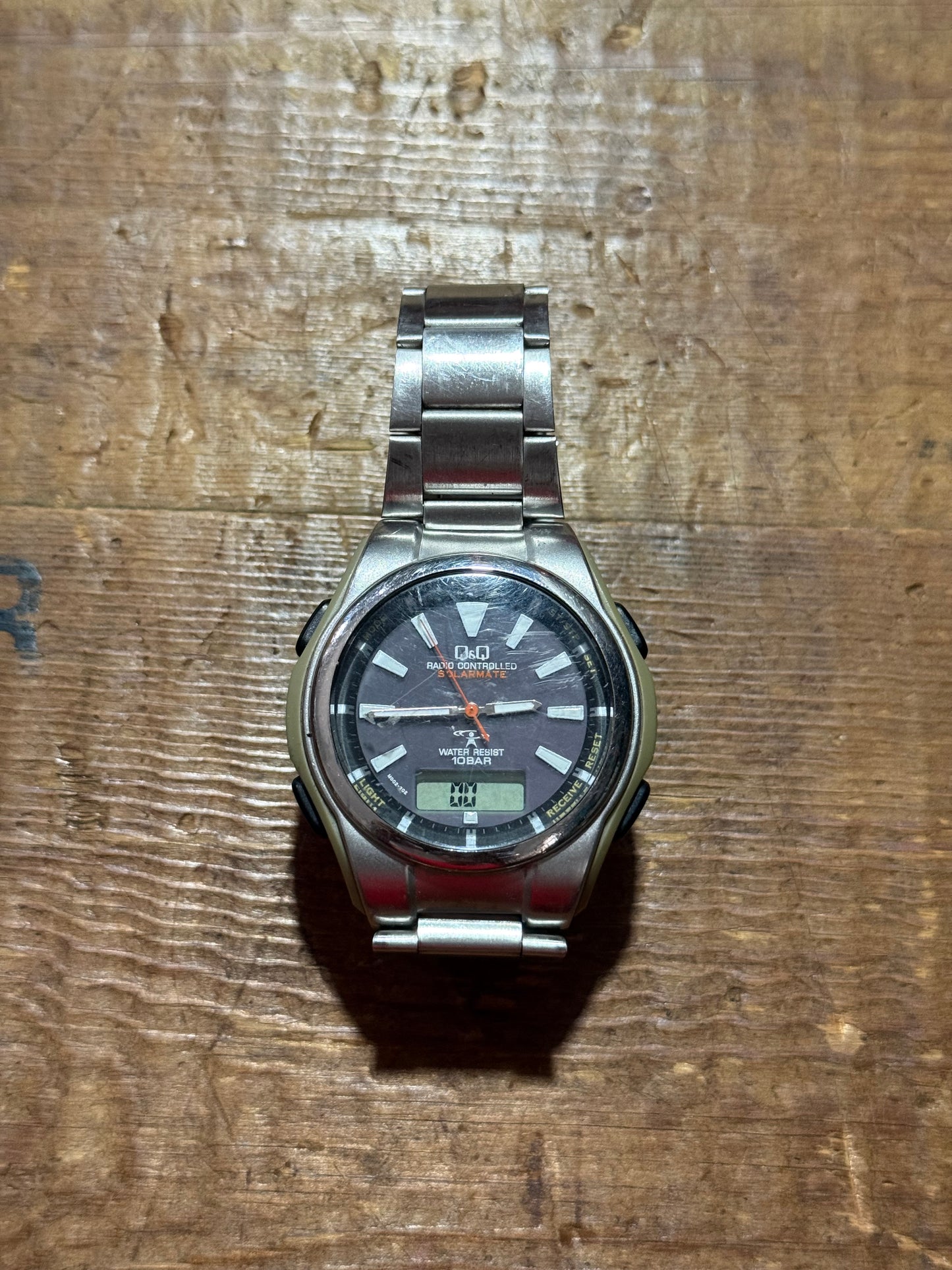 Vintage Q&Q Radio Controlled Solar Mate Watch Junk Not Working For Parts