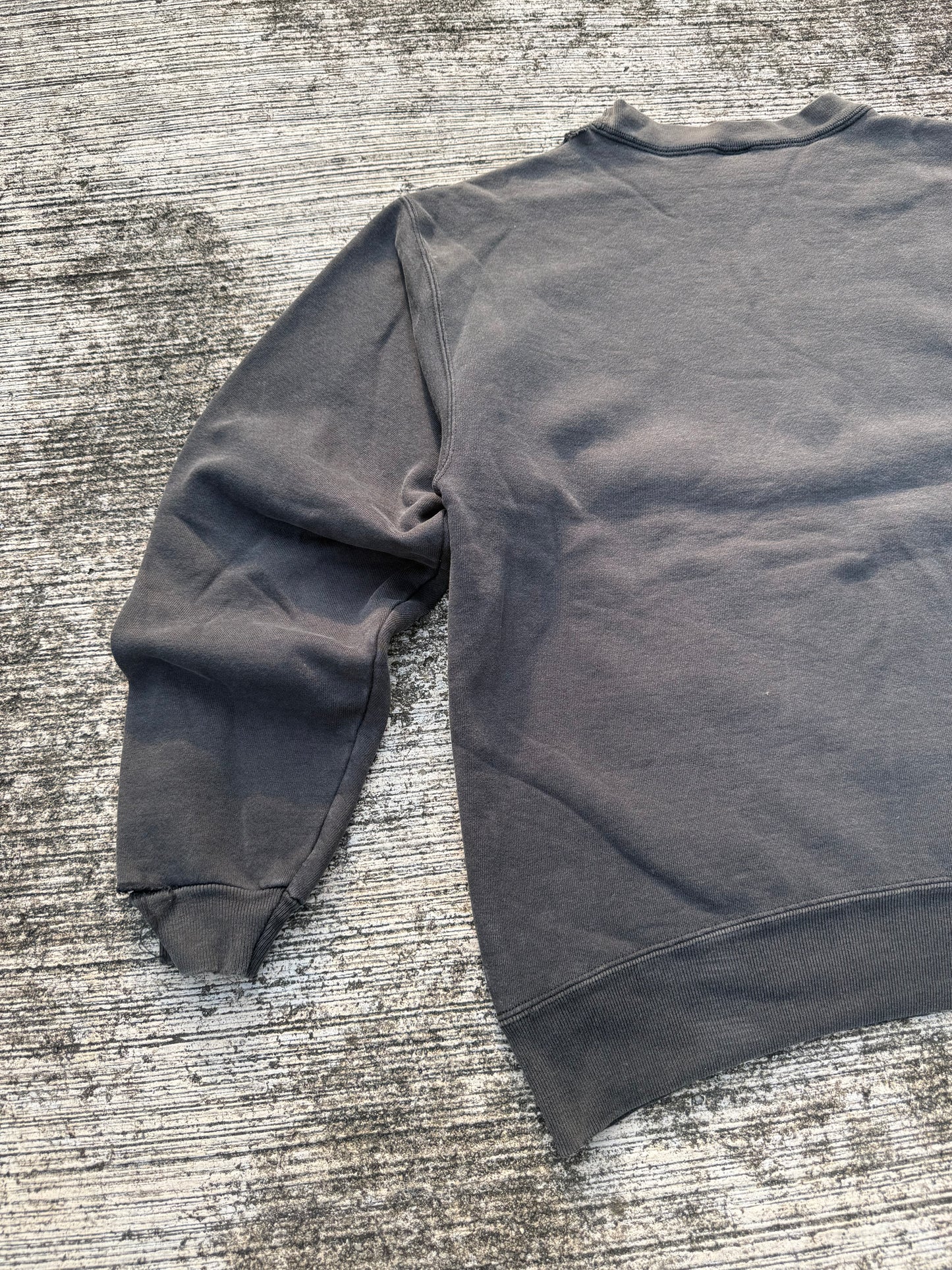 Vintage Sun Fade I.Mode.D. Love & Peace Sweatshirt