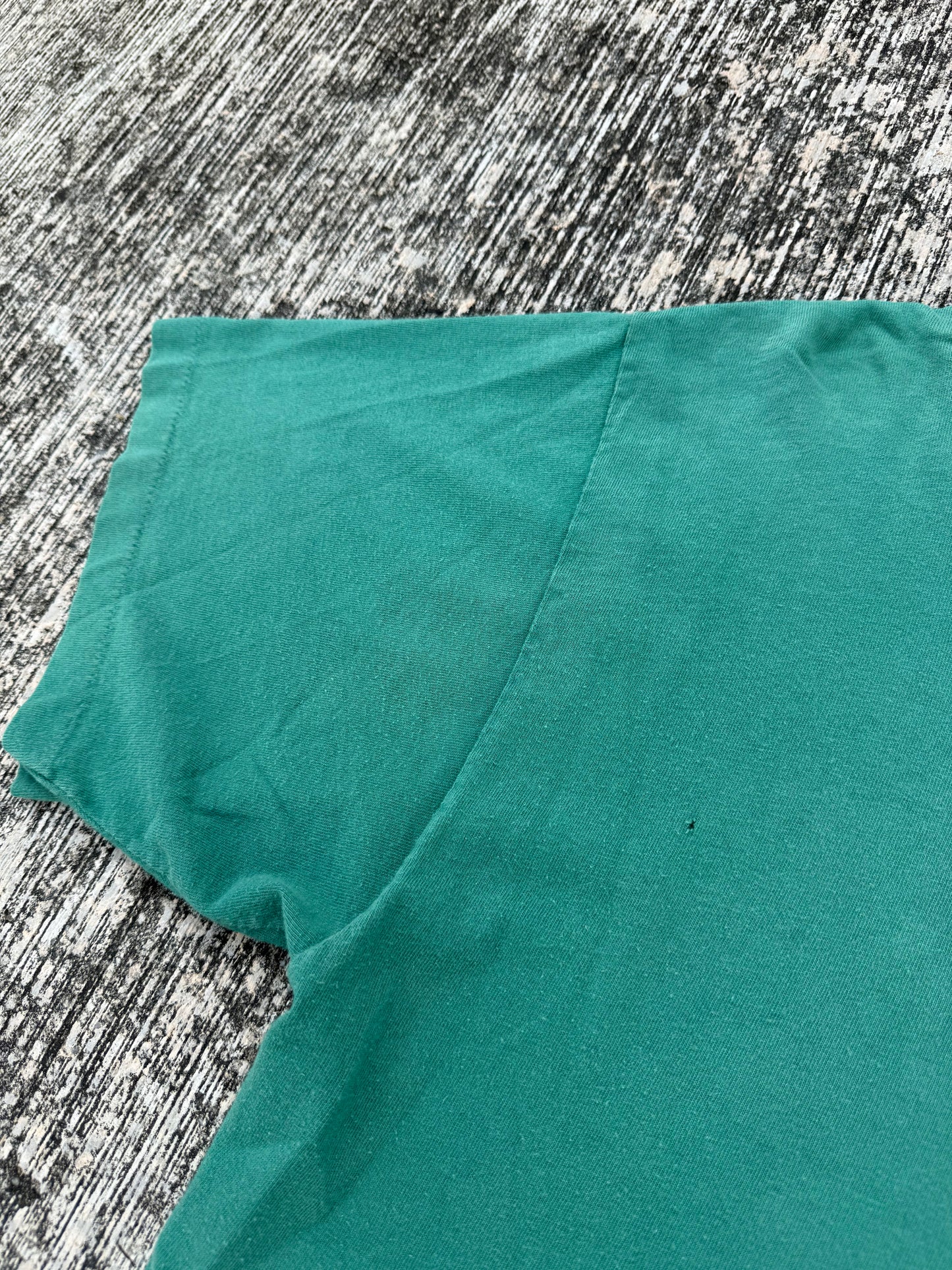 Vintage 1990s Quiksilver Internationale Neon Logo Graphic Tee