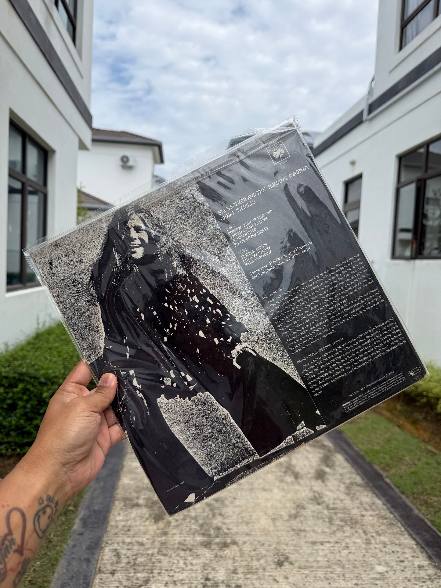 Big Brother & The Holding Company – Cheap Thrills (with Janis Joplin)