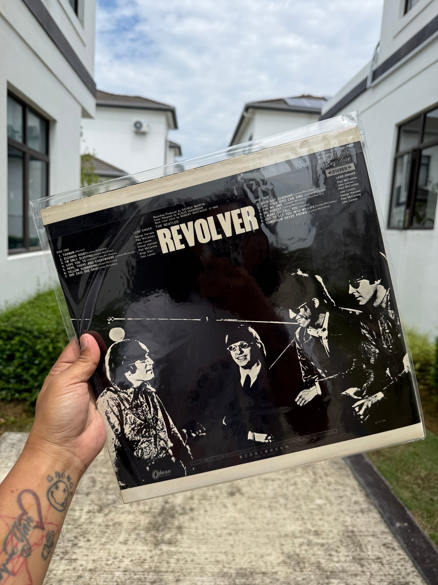 The Beatles – Revolver (1966, Japan Odeon, Red Everclean Vinyl, LP, Stereo)