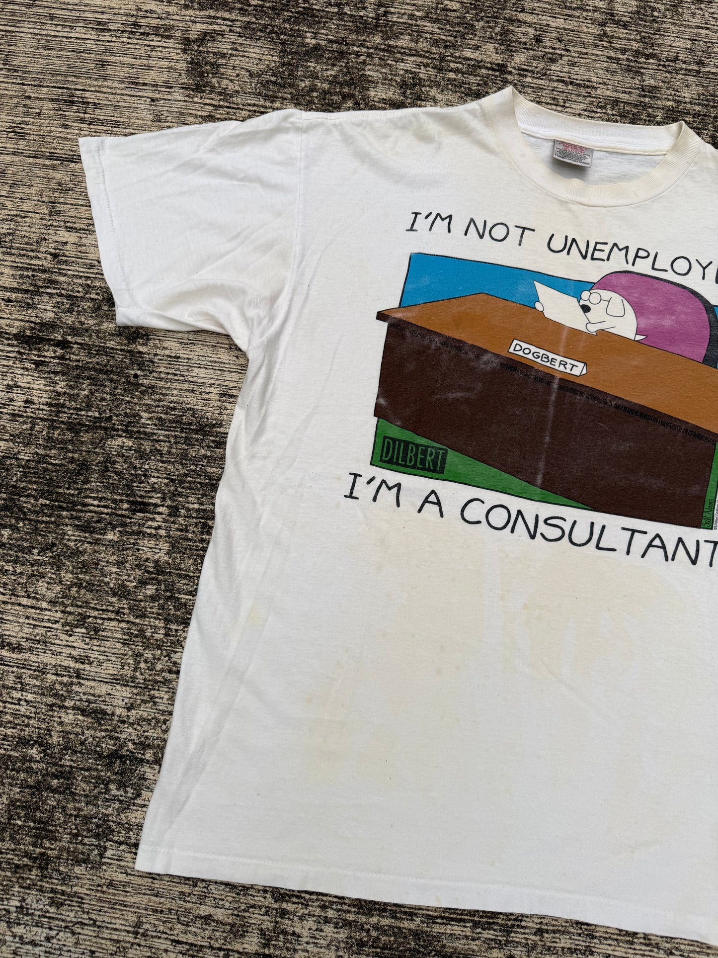 Vintage Dilbert “I’m Not Unemployed, I’m A Consultant” Tee (Dogbert Comic, 1990s)