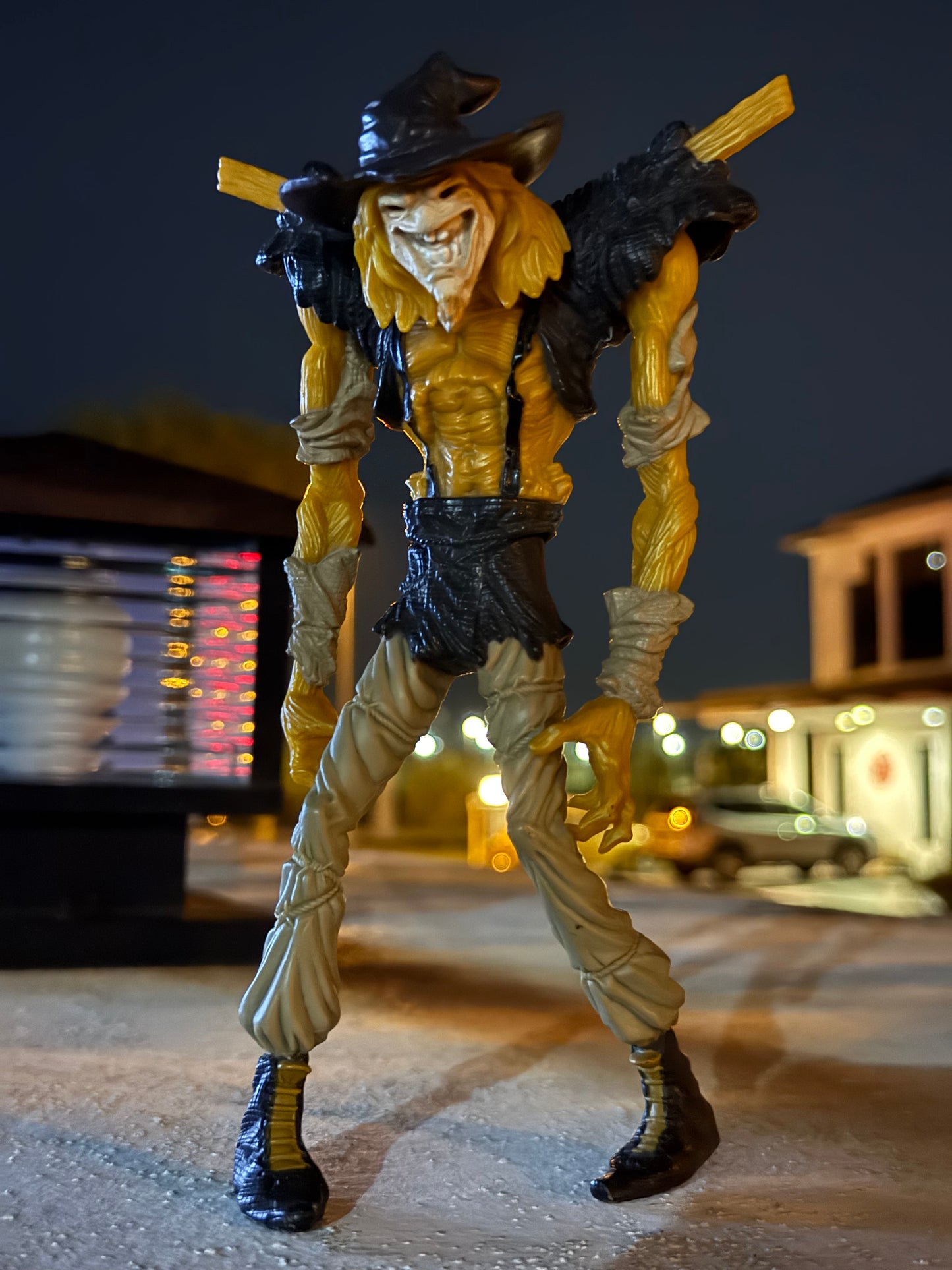 Vintage 1997 DC Comics Twister Strike Scarecrow Figure Kenner Batman Villain