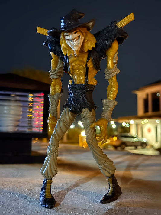 Vintage 1997 DC Comics Twister Strike Scarecrow Figure Kenner Batman Villain