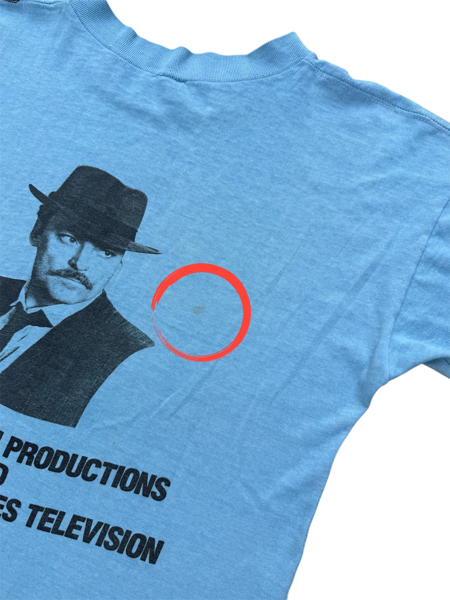 Vintage 1980s Mickey Spillane “Mike Hammer” TV Promo Tee Columbia Pictures Crime Noir Graphic