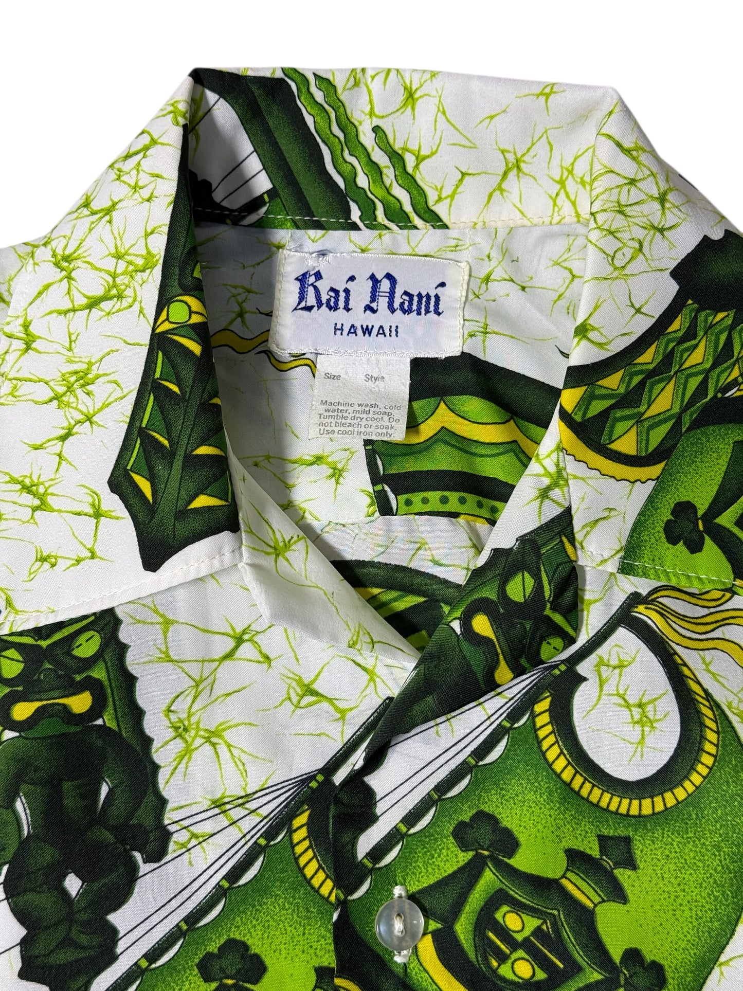 Vintage 70s–80s Kai Nani Hawaii Aloha Shirt Green Tiki Print