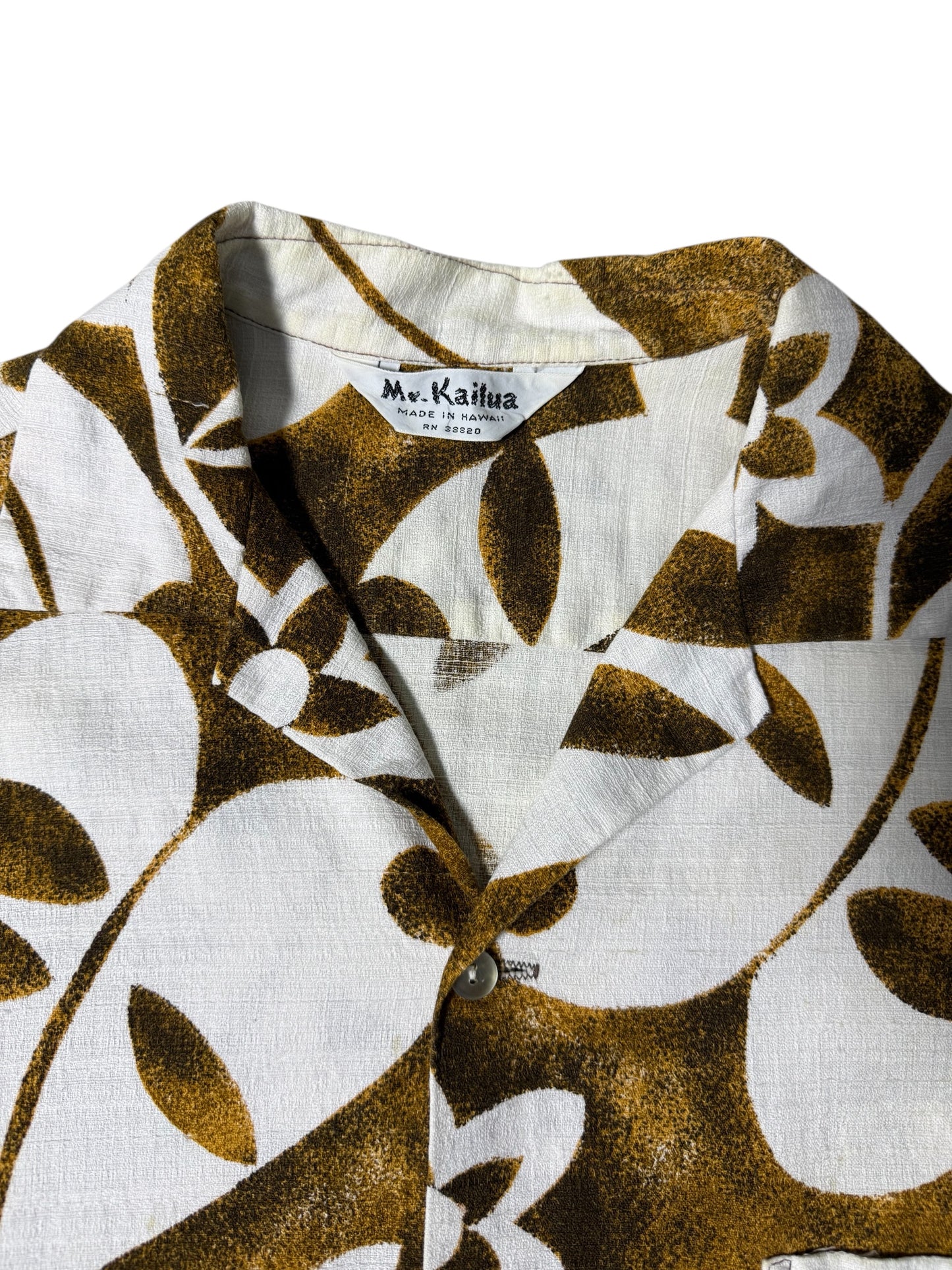 Vintage 1970s Mr. Kailua Hawaiian Aloha Shirt Brown/White Floral Made in Hawaii